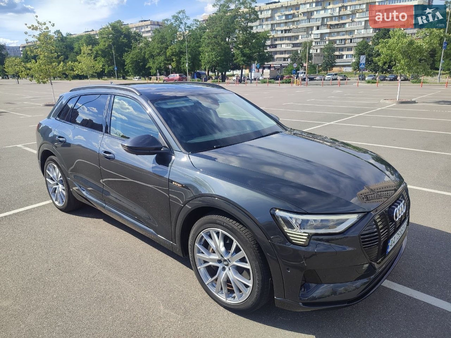 Audi e-tron 2020 VIN WA1VABGE0MB004327 фото оголошення 11 з 75
