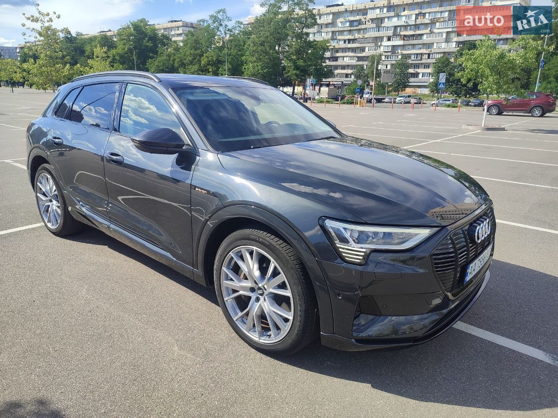 Audi e-tron 2020 VIN WA1VABGE0MB004327 фото оголошення 12 з 75