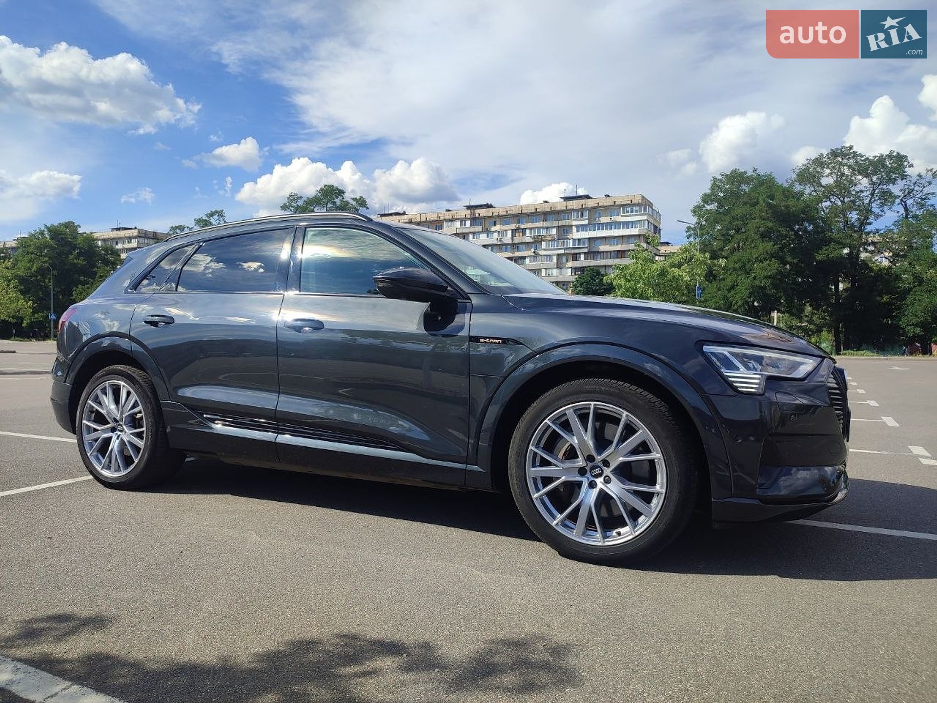 Audi e-tron 2020 VIN WA1VABGE0MB004327 фото оголошення 15 з 75