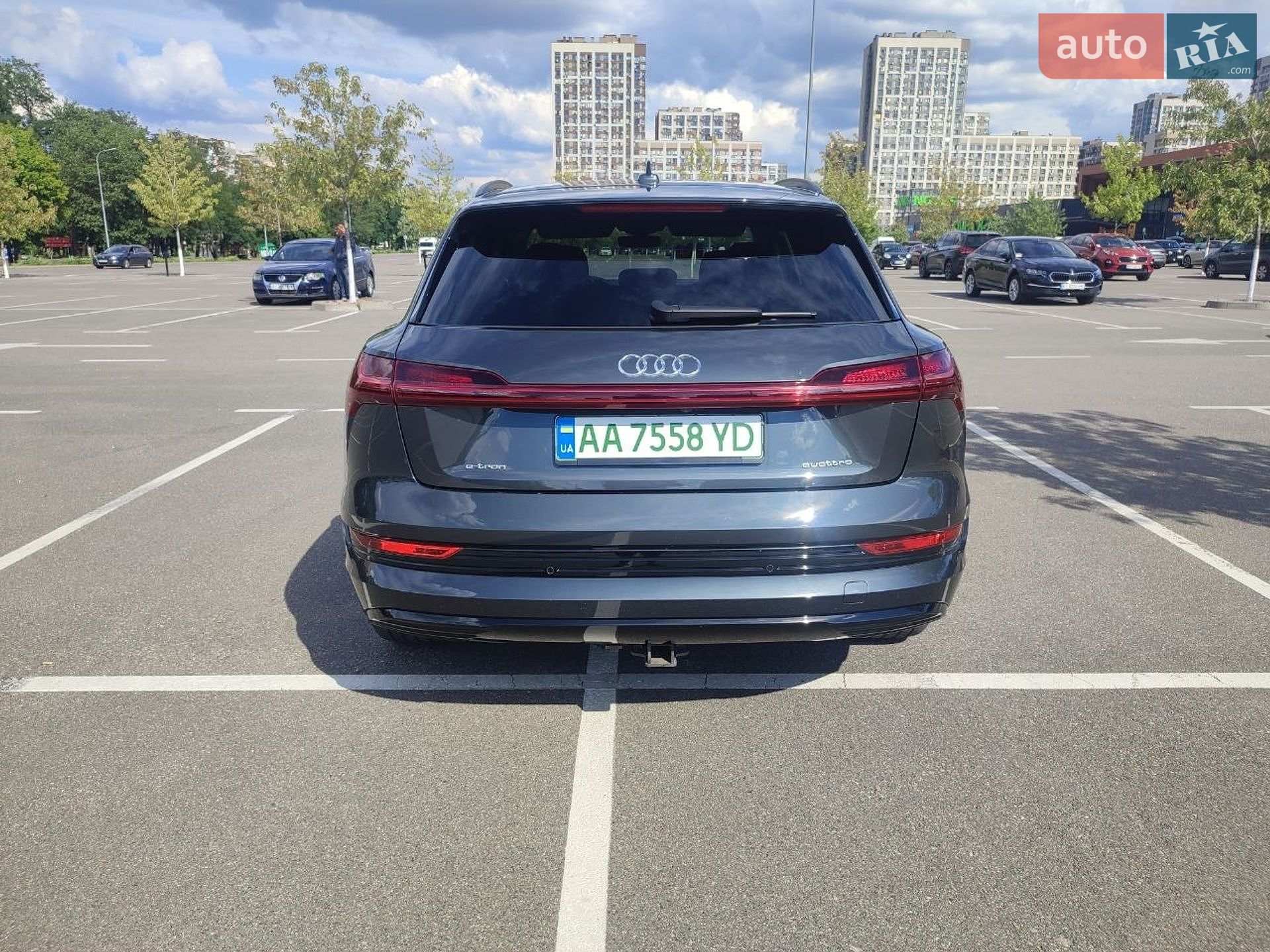 Audi e-tron 2020 VIN WA1VABGE0MB004327 фото оголошення 17 з 75