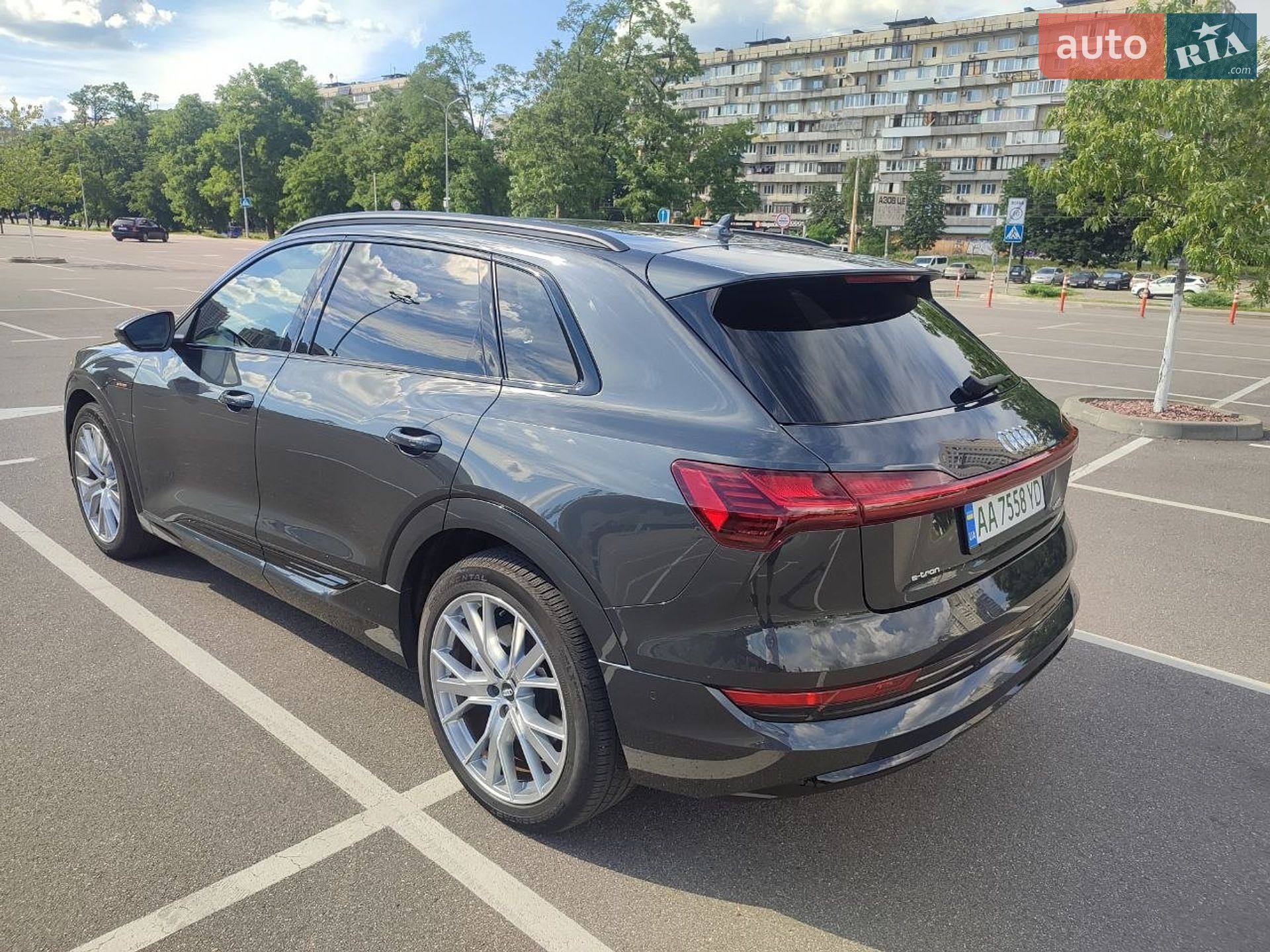 Audi e-tron 2020 VIN WA1VABGE0MB004327 фото оголошення 22 з 75