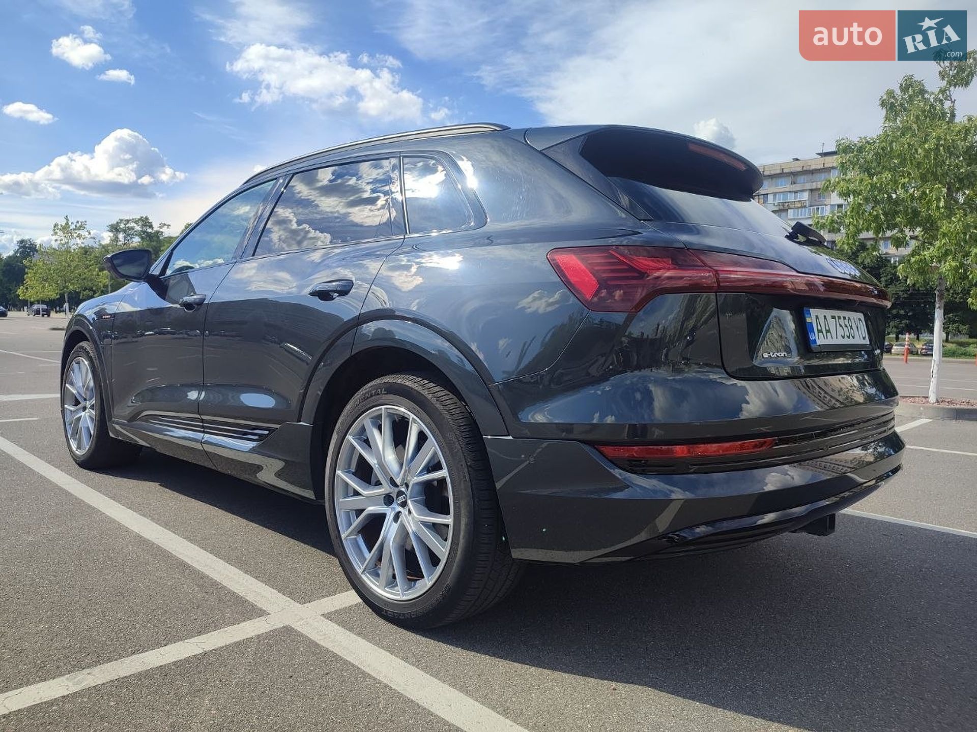 Audi e-tron 2020 VIN WA1VABGE0MB004327 фото оголошення 24 з 75