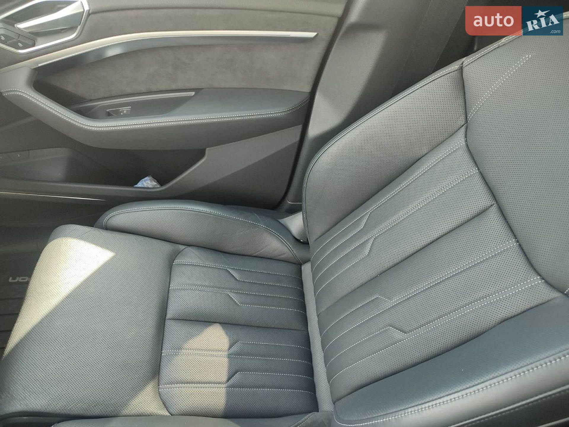 Audi e-tron 2020 VIN WA1VABGE0MB004327 фото оголошення 51 з 75