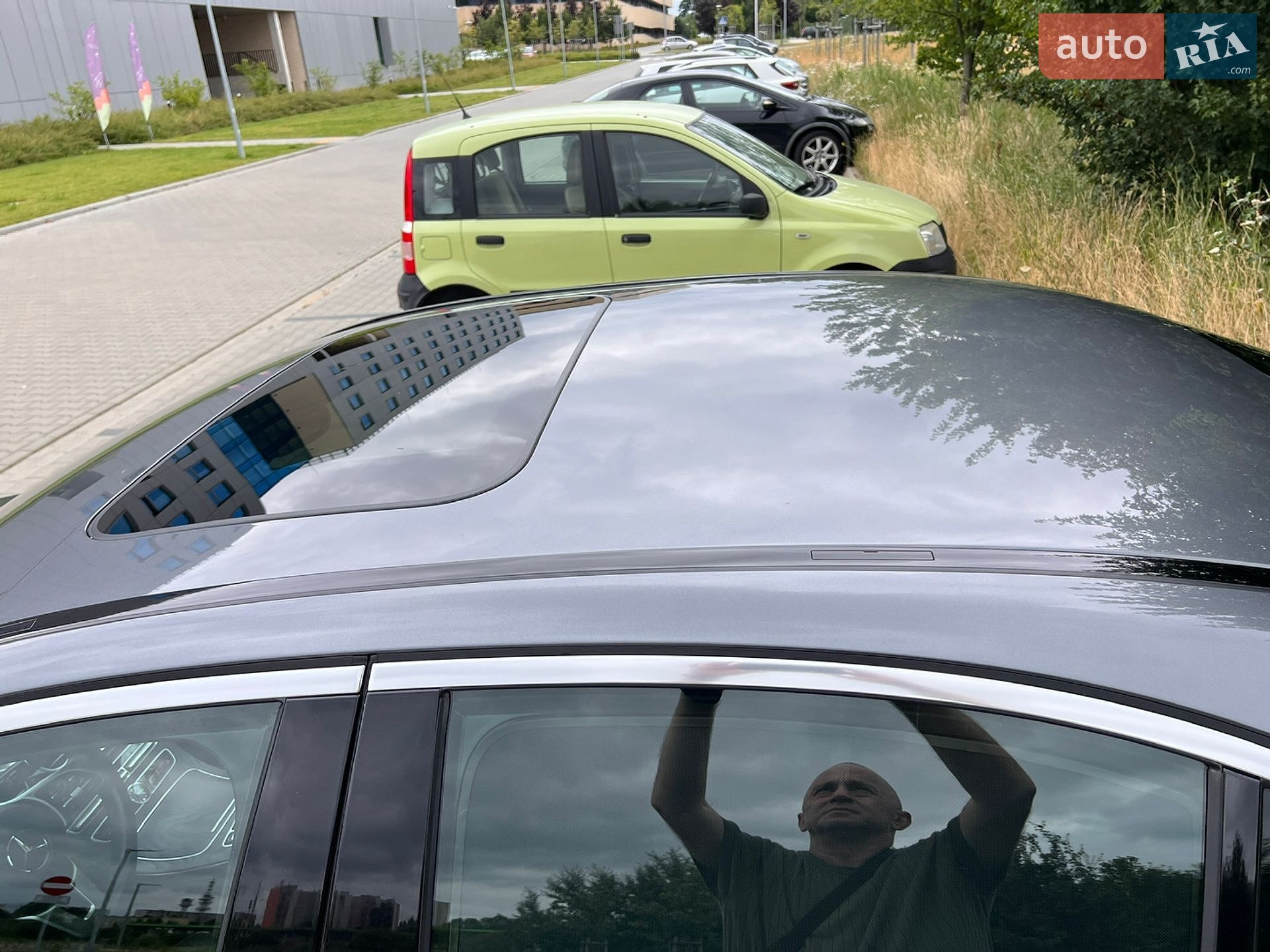 Mercedes-Benz E-Class 2019 VIN W1K2130041A803147 фото оголошення 4 з 17