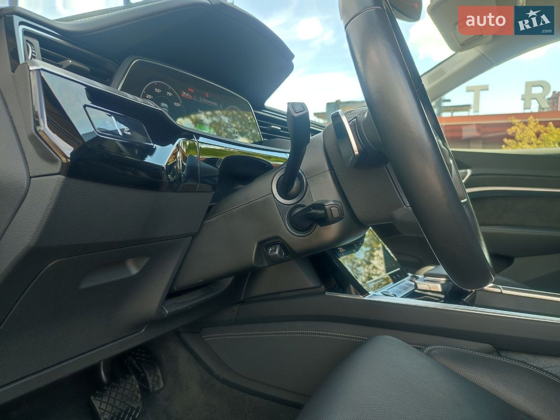 Audi e-tron 2020 VIN WA1VABGE0MB004327 фото оголошення 63 з 75