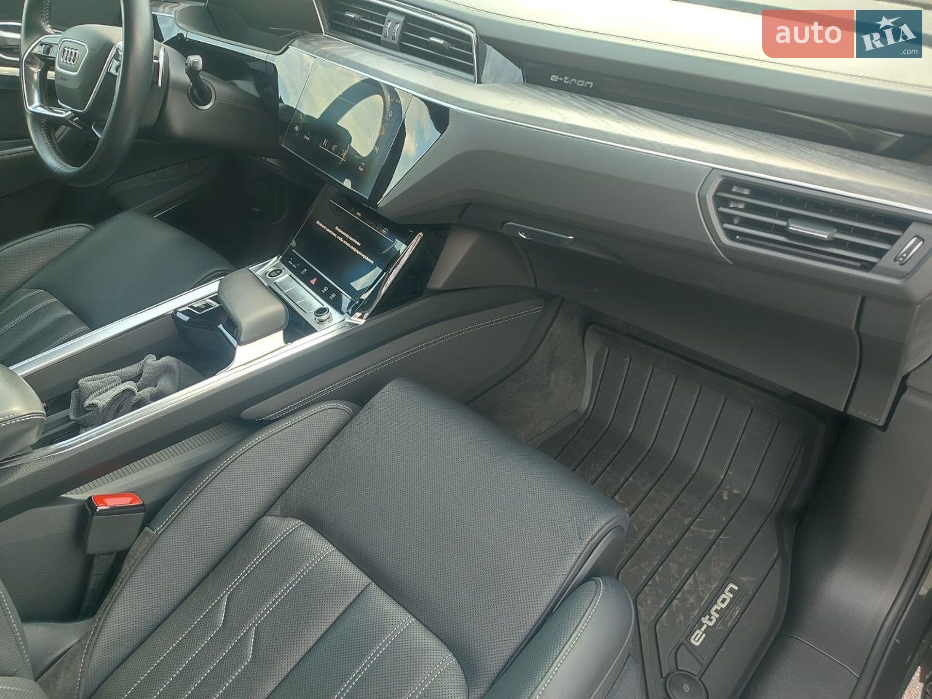 Audi e-tron 2020 VIN WA1VABGE0MB004327 фото оголошення 71 з 75