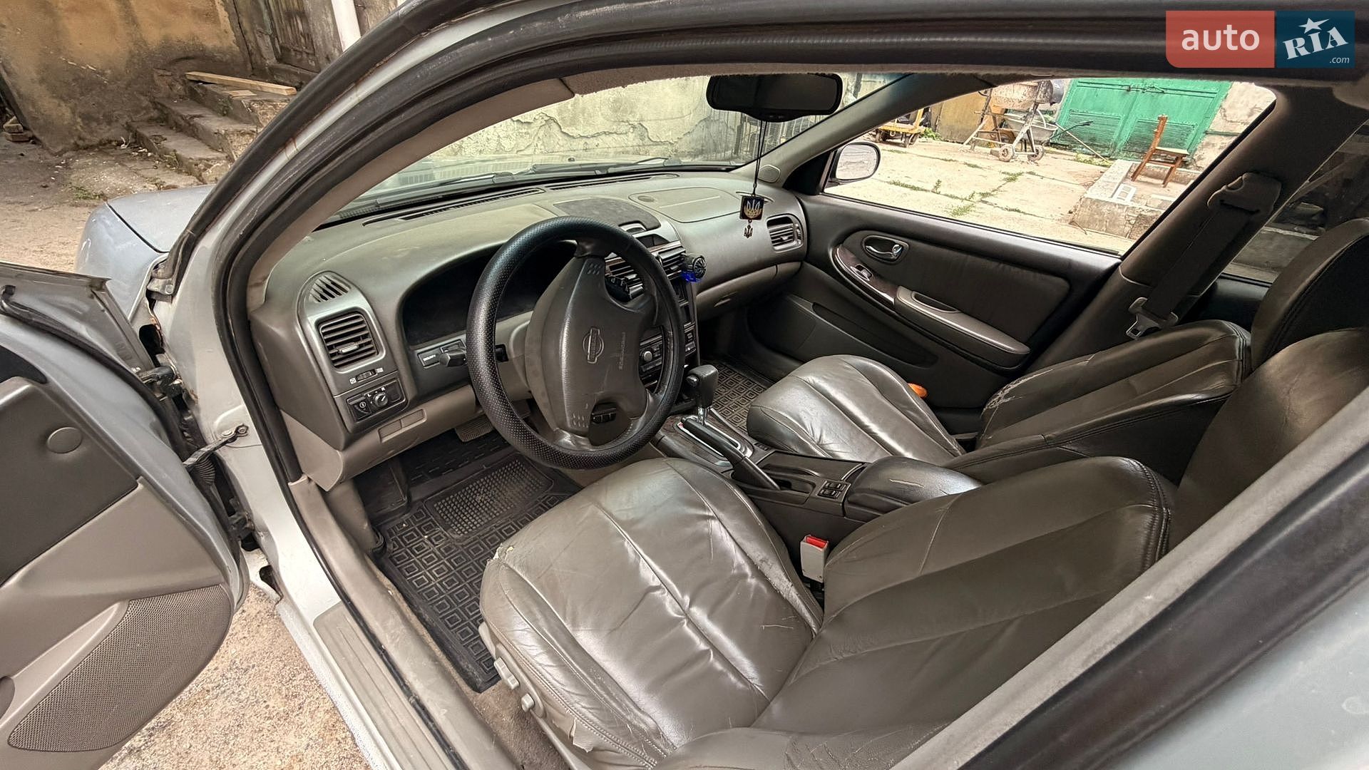 Nissan Maxima 2000 VIN JN1CCUA33U0080021 фото оголошення 5 з 7