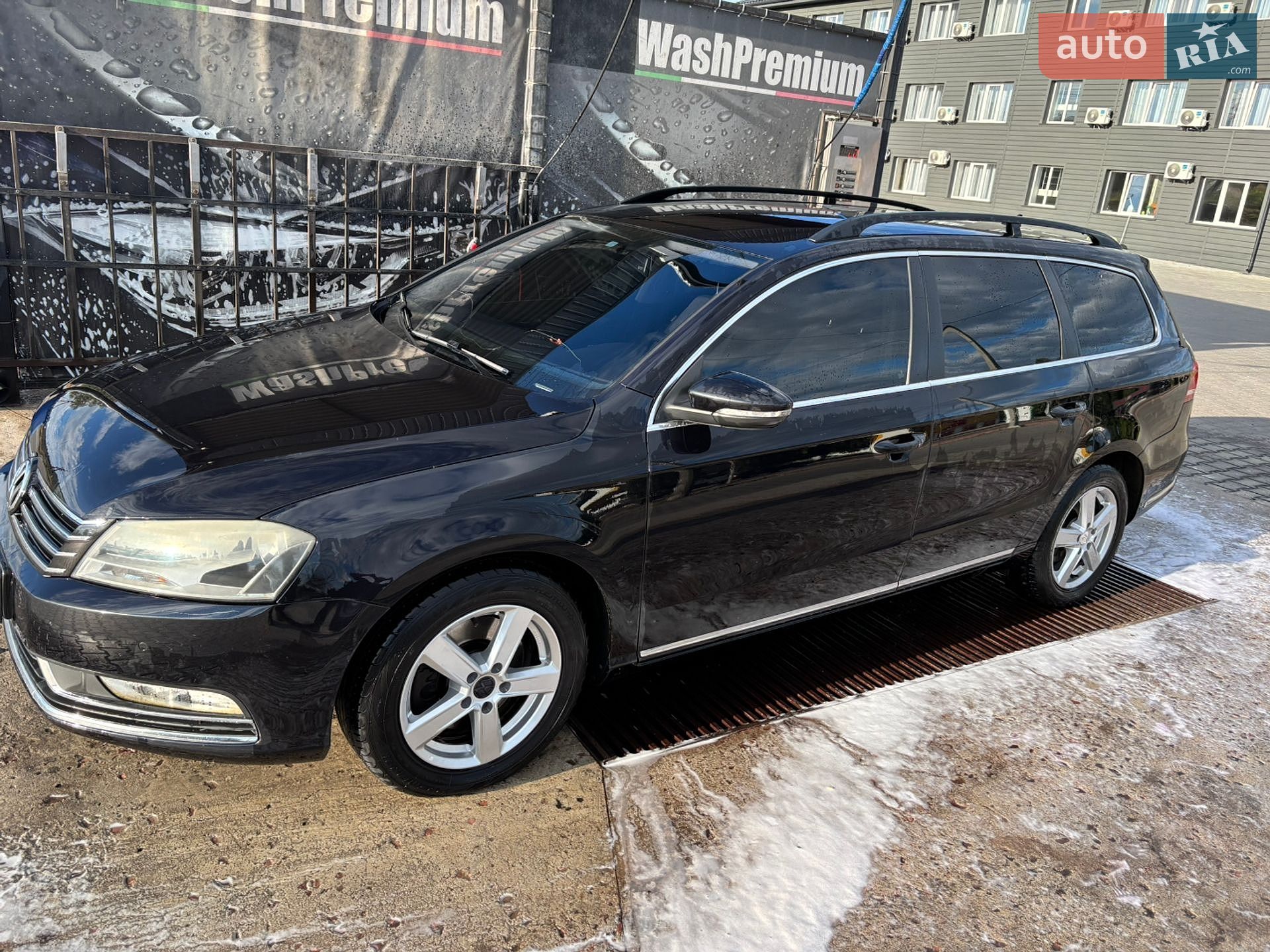 Volkswagen Passat 2010 VIN WVWZZZ3CZBE328212 фото оголошення 3 з 6