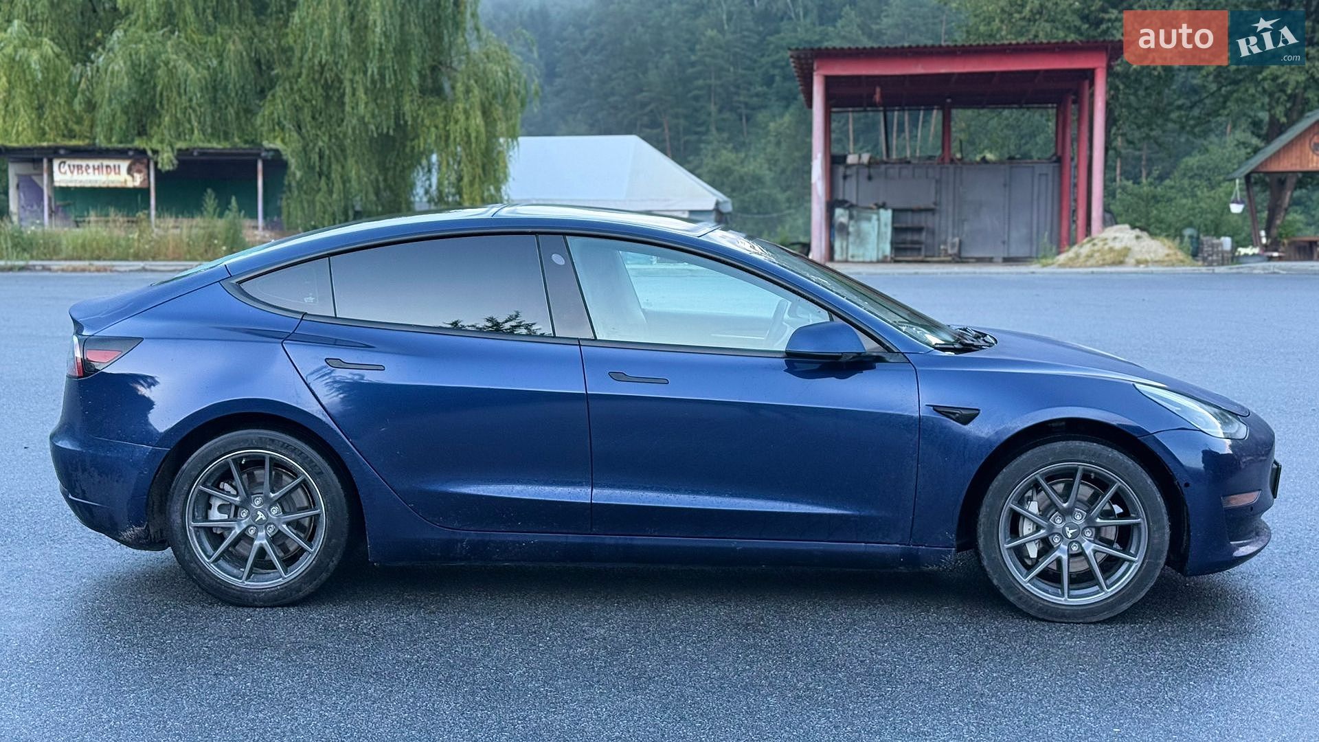 Tesla Model 3 2022 VIN 5YJ3E1EB1NF189698 фото оголошення 3 з 18