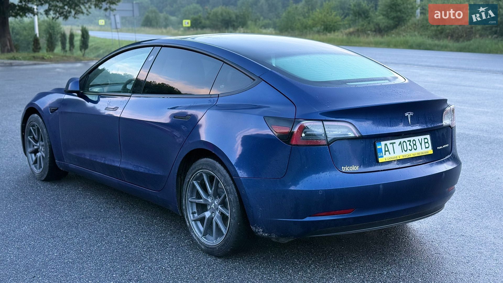 Tesla Model 3 2022 VIN 5YJ3E1EB1NF189698 фото оголошення 5 з 18