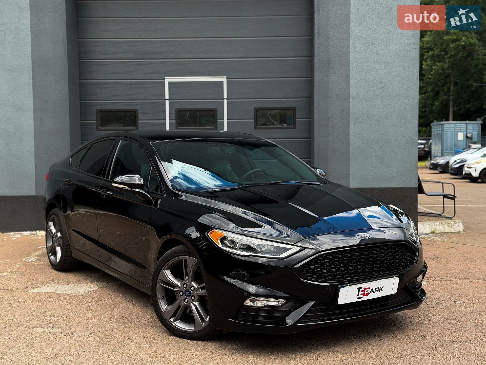 Ford Fusion 2018 VIN 3FA6P0VP3JR193781 фото оголошення 2 з 27