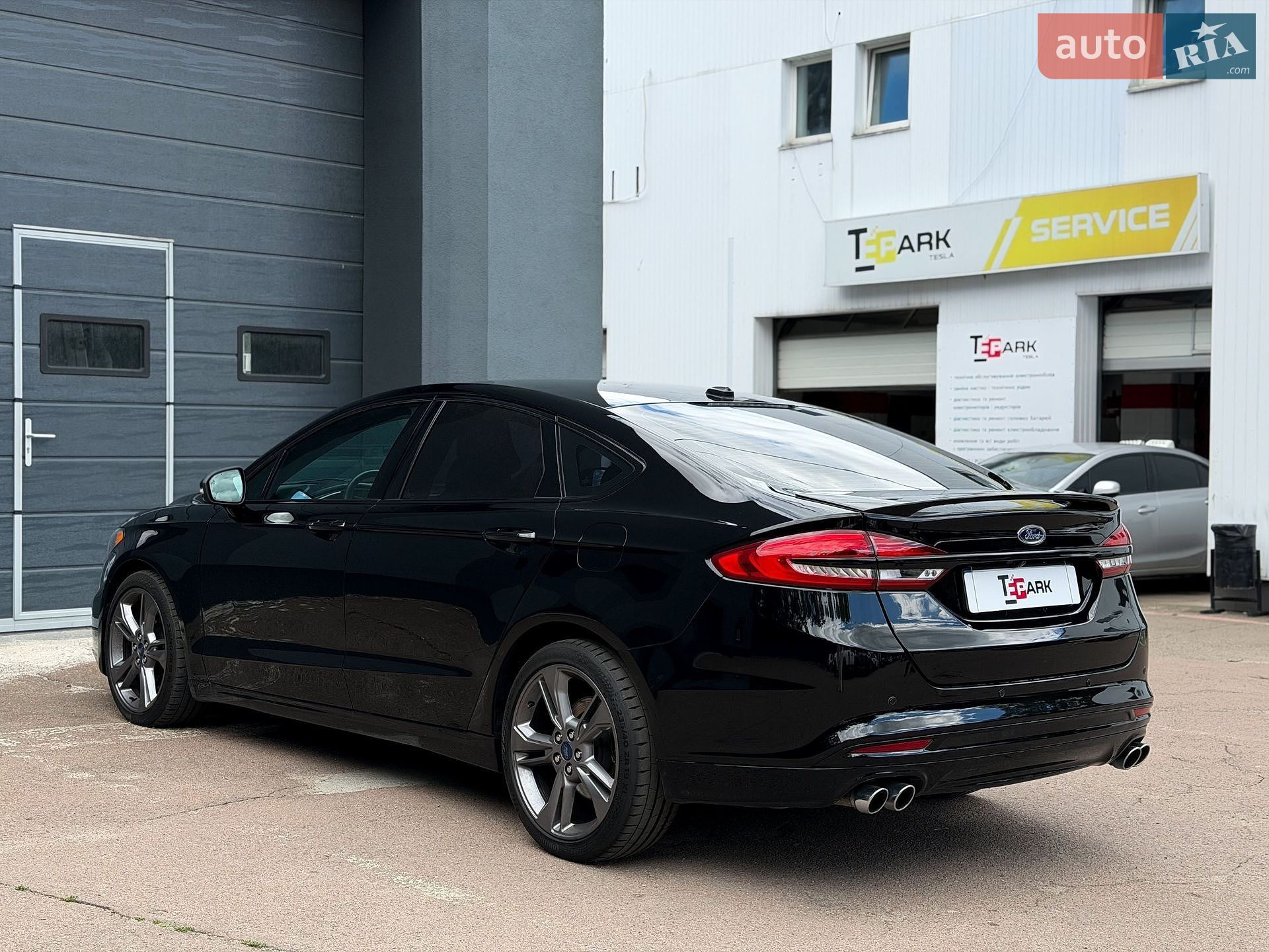 Ford Fusion 2018 VIN 3FA6P0VP3JR193781 фото оголошення 8 з 27