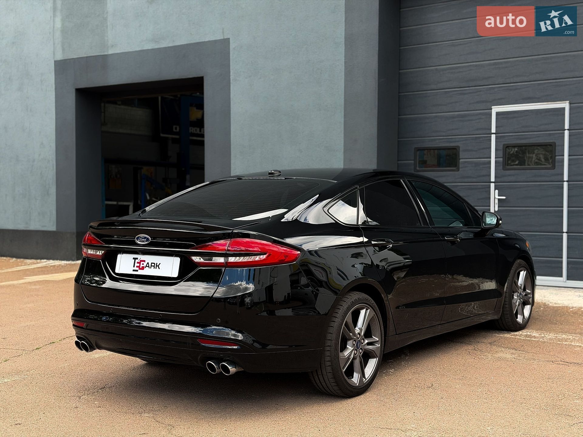 Ford Fusion 2018 VIN 3FA6P0VP3JR193781 фото оголошення 11 з 27