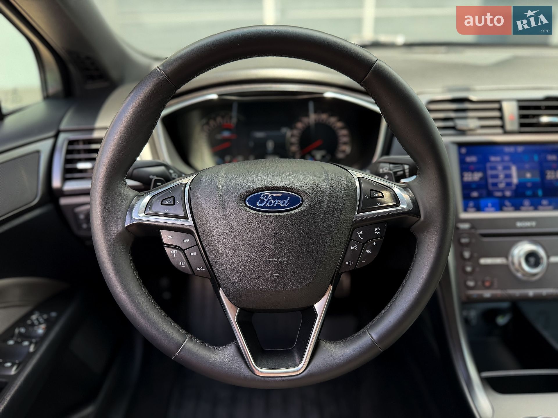 Ford Fusion 2018 VIN 3FA6P0VP3JR193781 фото оголошення 19 з 27