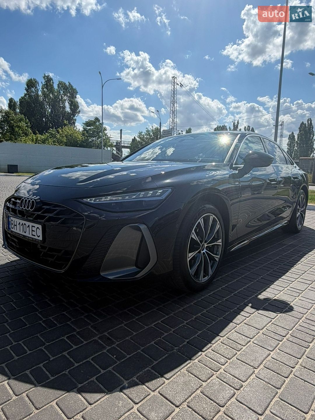 Audi A6 2026 VIN WAUZZZFNXTN040692 фото оголошення 5 з 22