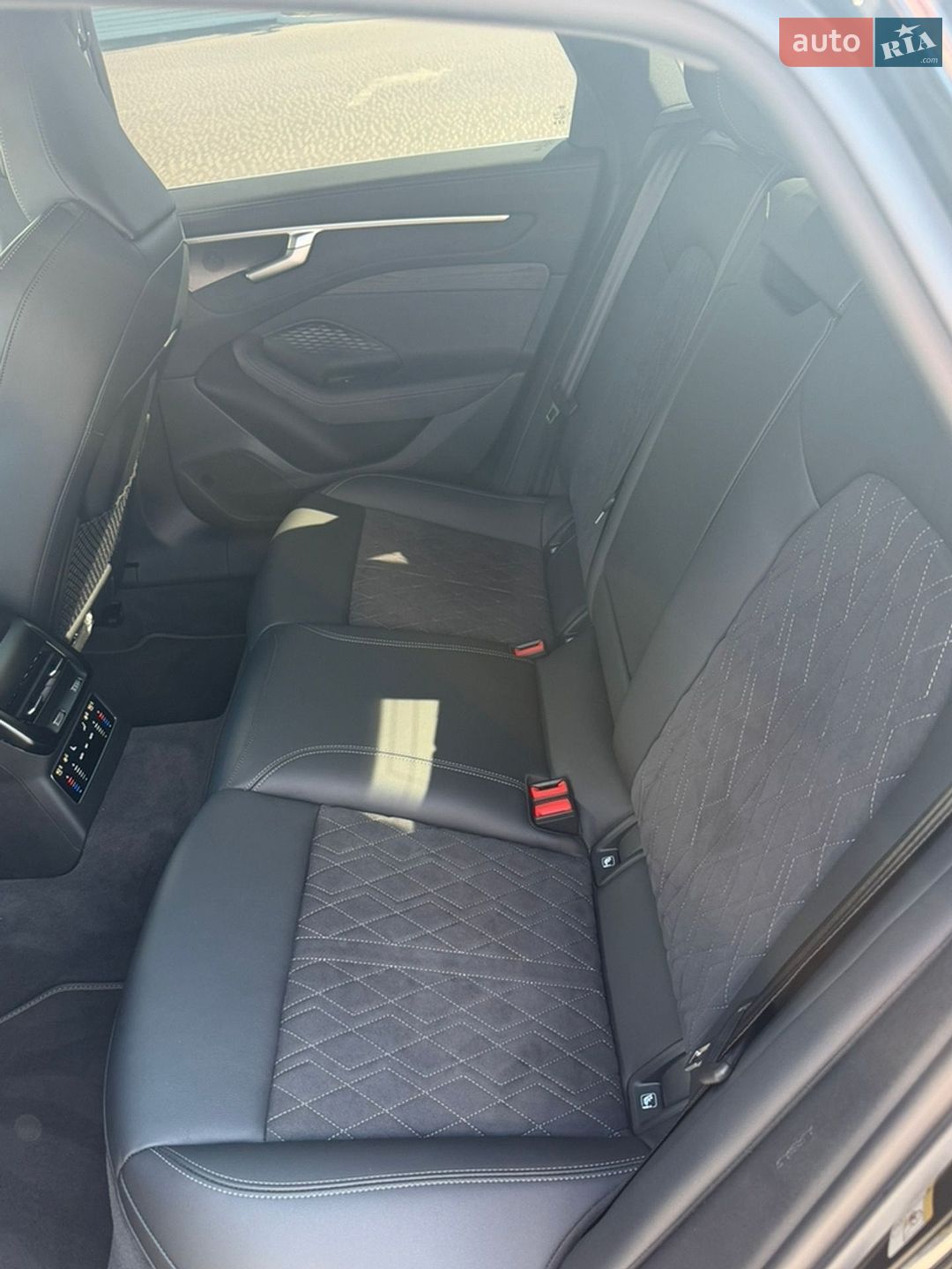 Audi A6 2026 VIN WAUZZZFNXTN040692 фото оголошення 17 з 22