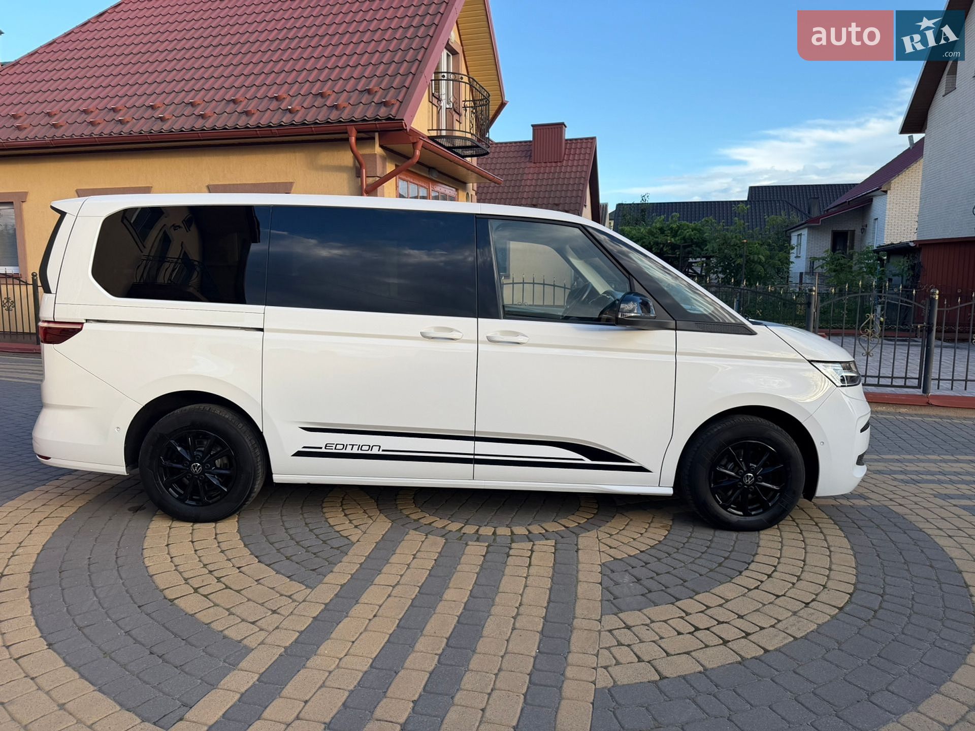Volkswagen Multivan 2022 VIN WV2ZZZST8PH002925 фото оголошення 4 з 67
