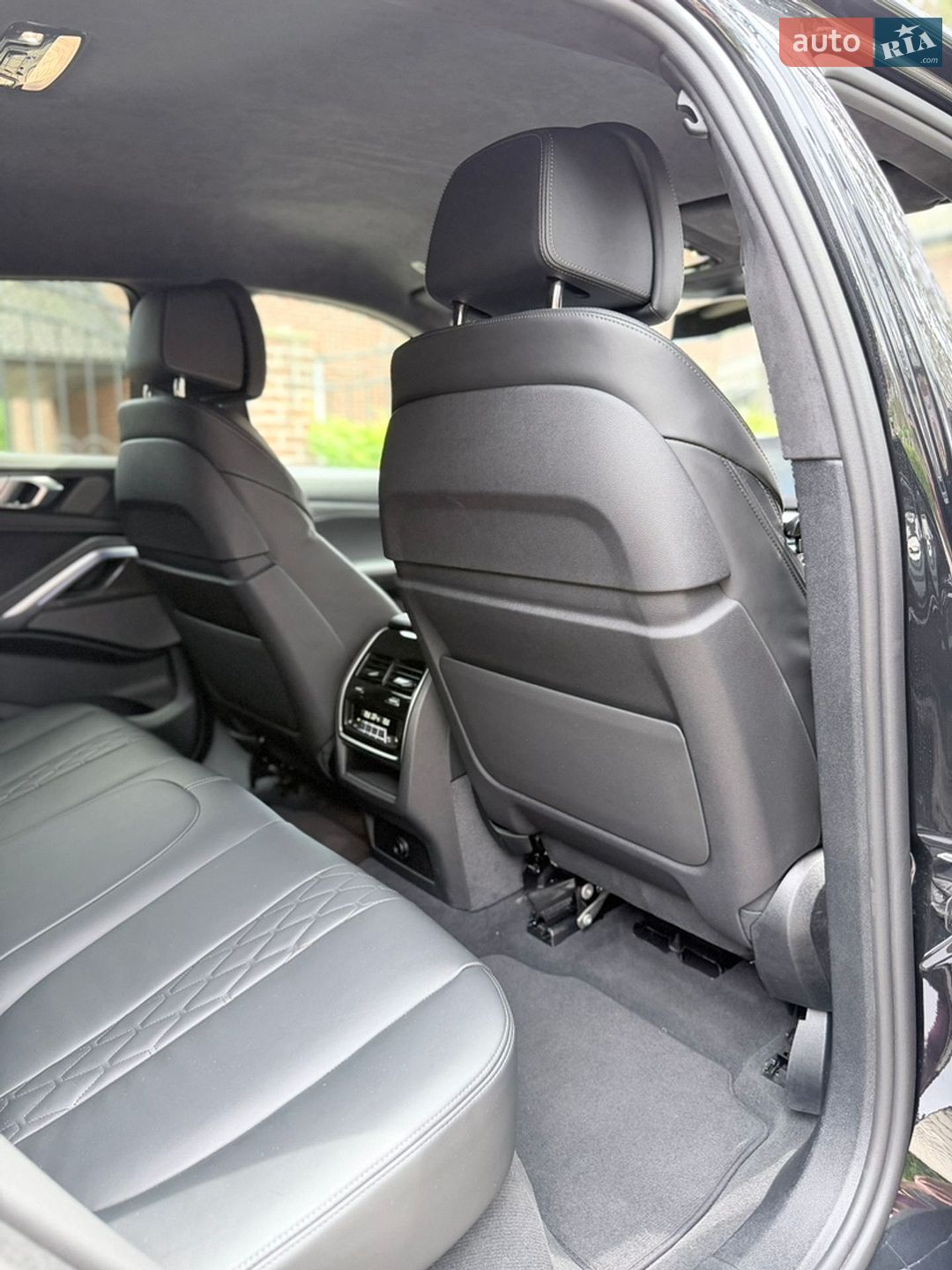 BMW X6 2025 VIN WBA21EY0409056233 фото оголошення 28 з 43