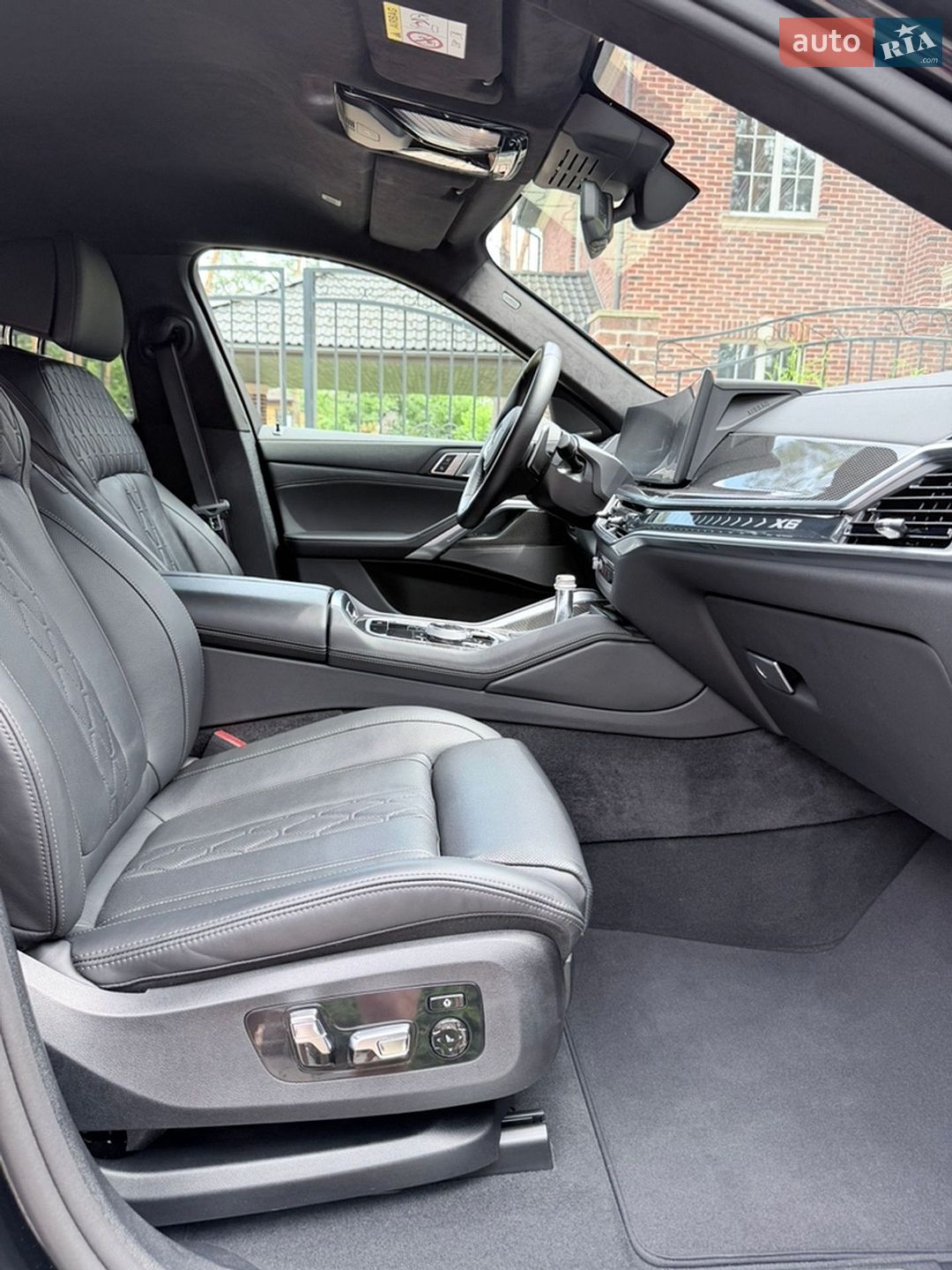 BMW X6 2025 VIN WBA21EY0409056233 фото оголошення 40 з 43