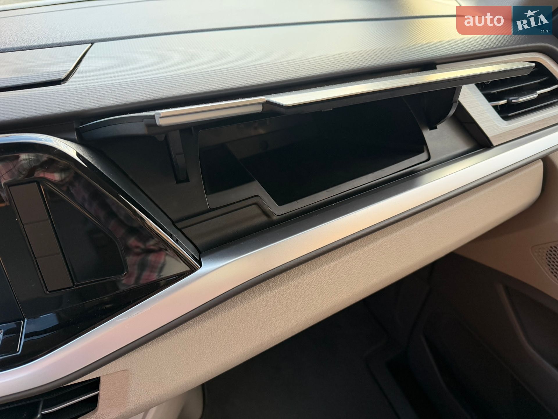Volkswagen Multivan 2022 VIN WV2ZZZST8PH002925 фото оголошення 34 з 67