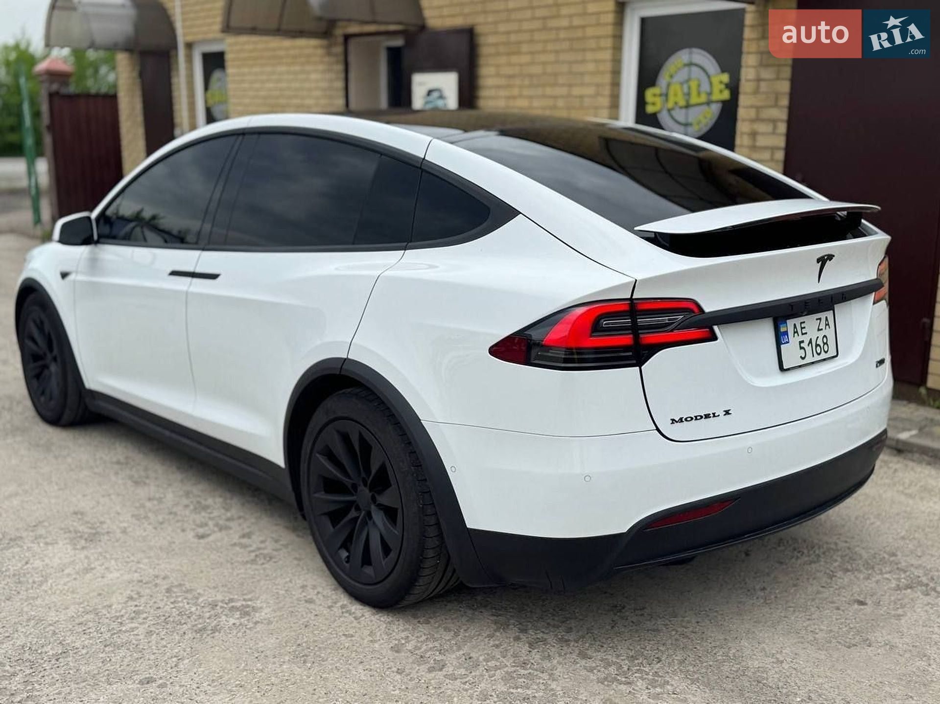 Tesla Model X 2016 VIN 5YJXCBE4XGF013718 фото оголошення 5 з 8