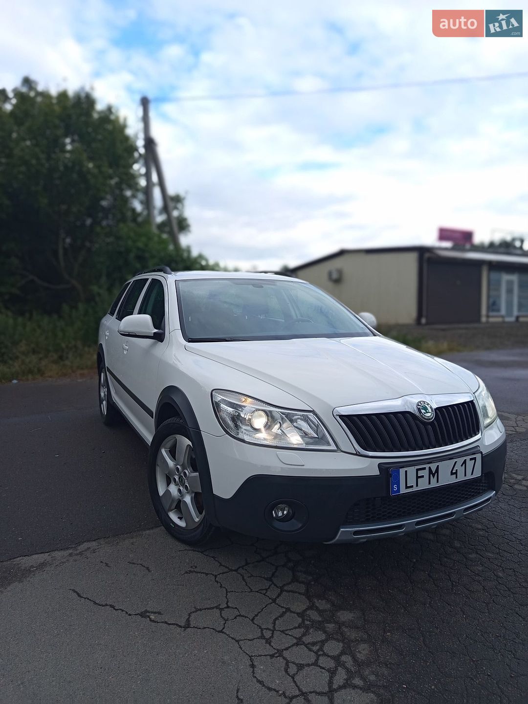 Skoda Octavia Scout 2011 VIN TMBKE61Z2B2131223 фото оголошення 10 з 126