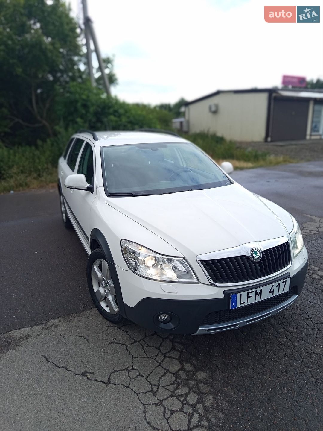 Skoda Octavia Scout 2011 VIN TMBKE61Z2B2131223 фото оголошення 8 з 126