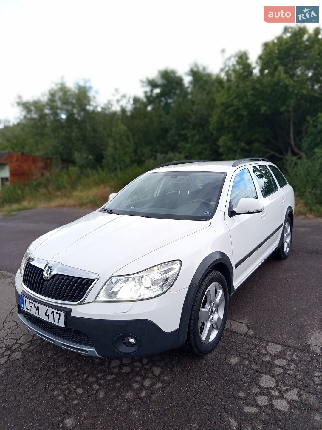 Skoda Octavia Scout 2011 VIN TMBKE61Z2B2131223 фото оголошення 19 з 126