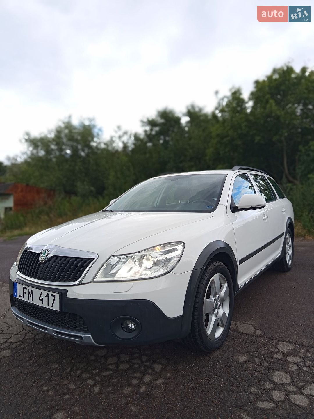 Skoda Octavia Scout 2011 VIN TMBKE61Z2B2131223 фото оголошення 18 з 126