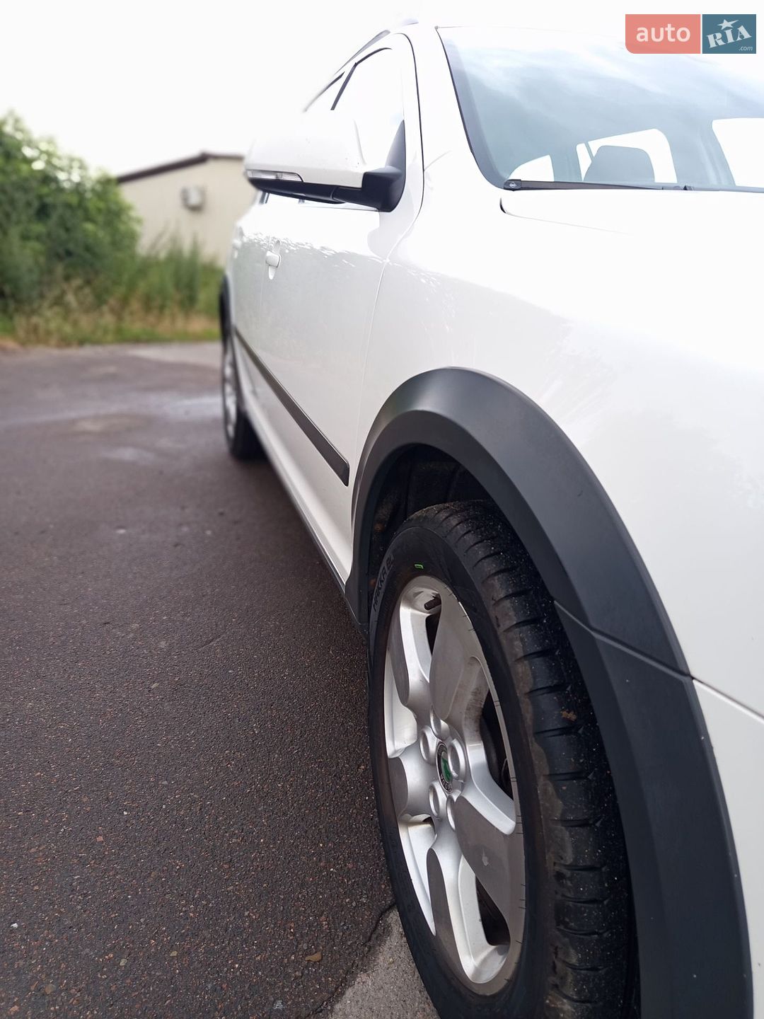 Skoda Octavia Scout 2011 VIN TMBKE61Z2B2131223 фото оголошення 30 з 126