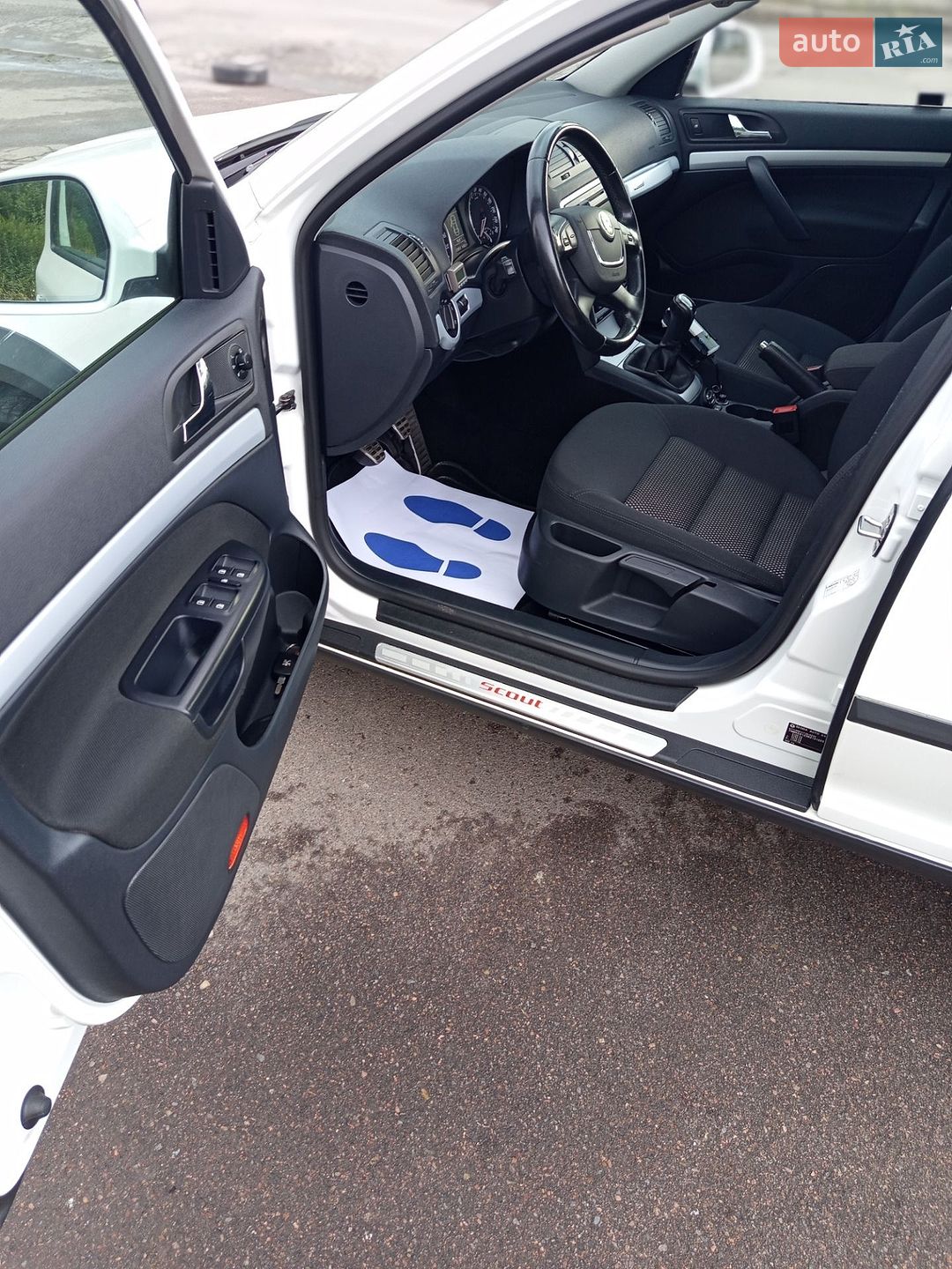 Skoda Octavia Scout 2011 VIN TMBKE61Z2B2131223 фото оголошення 80 з 126
