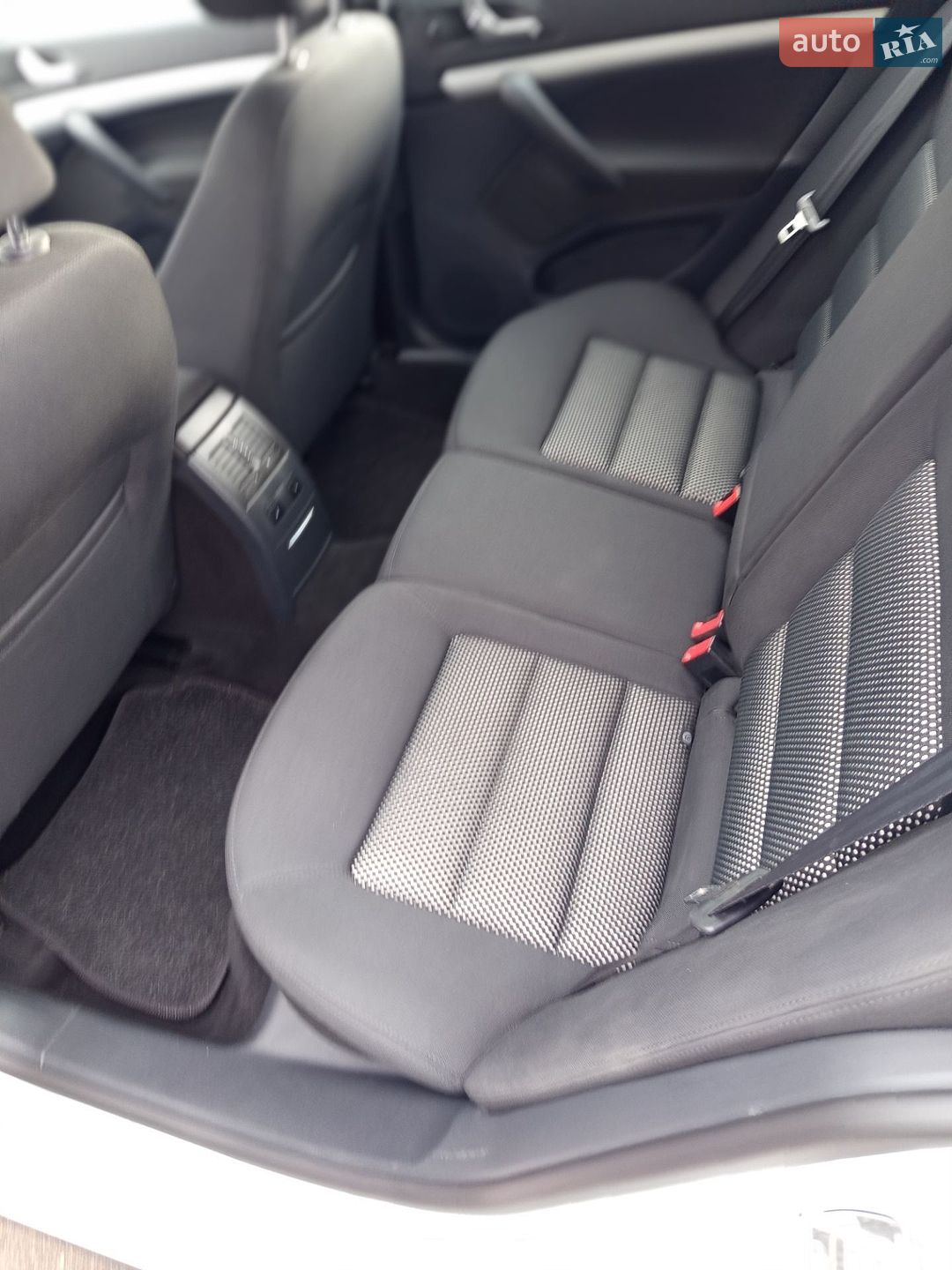 Skoda Octavia Scout 2011 VIN TMBKE61Z2B2131223 фото оголошення 90 з 126