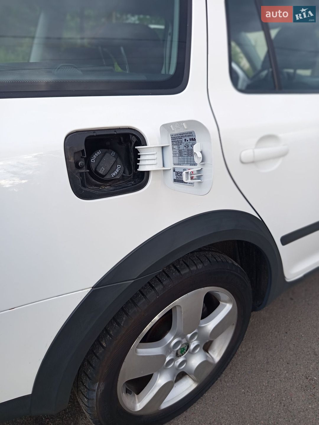 Skoda Octavia Scout 2011 VIN TMBKE61Z2B2131223 фото оголошення 106 з 126