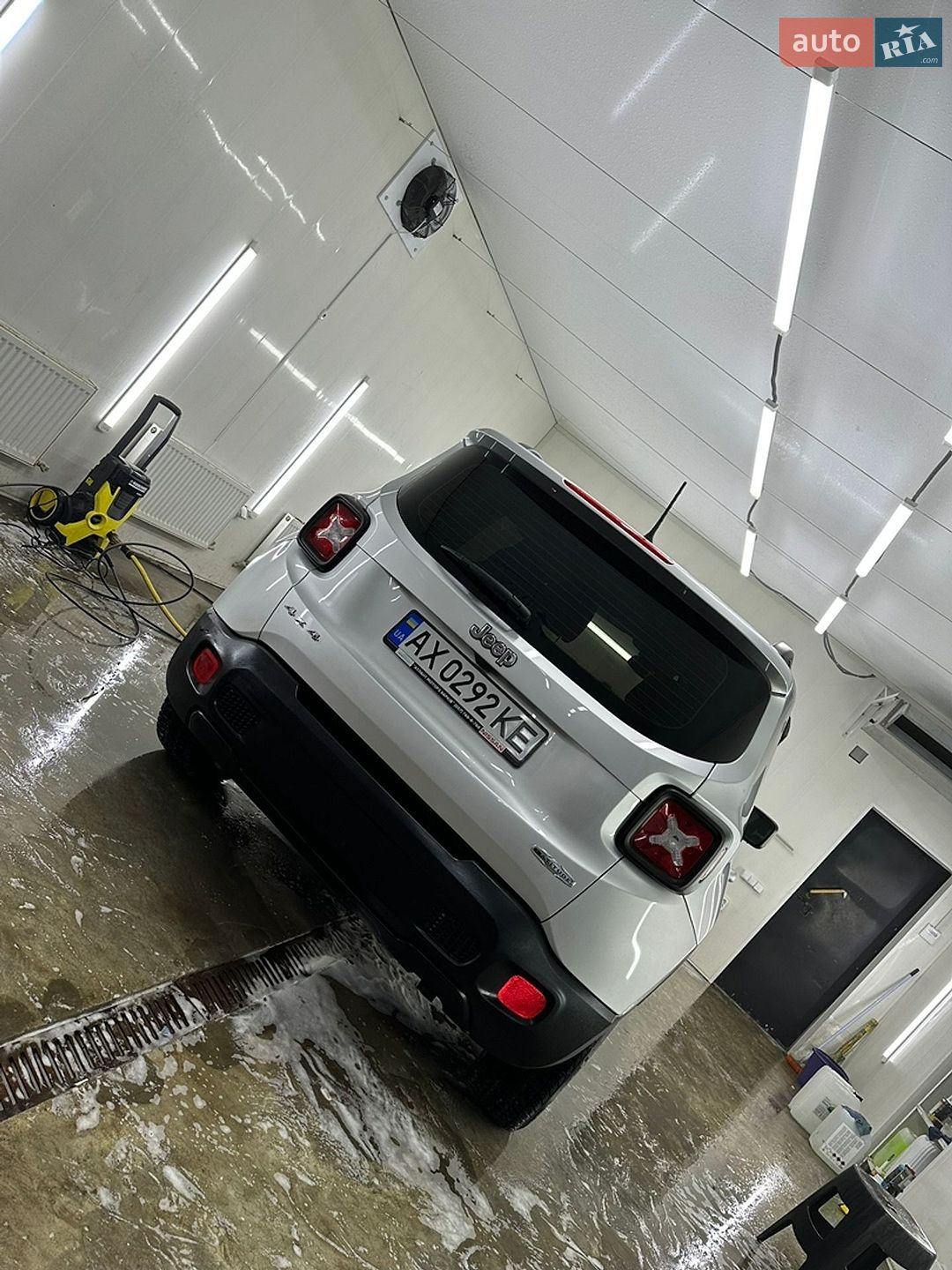 Jeep Renegade 2017 VIN ZACCJBBB2HPG32153 фото оголошення 3 з 6