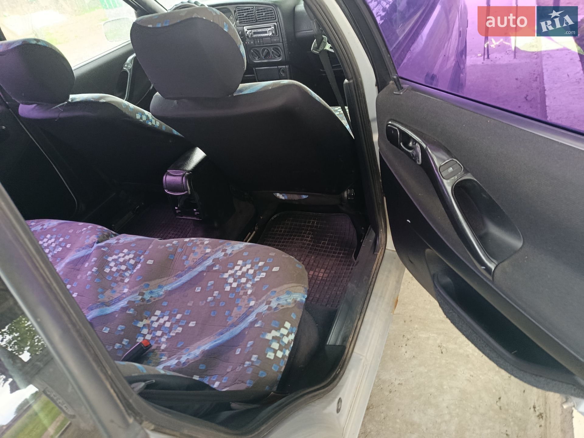 Volkswagen Passat 1996 VIN WVWZZZ3AZTE231272 фото оголошення 4 з 16