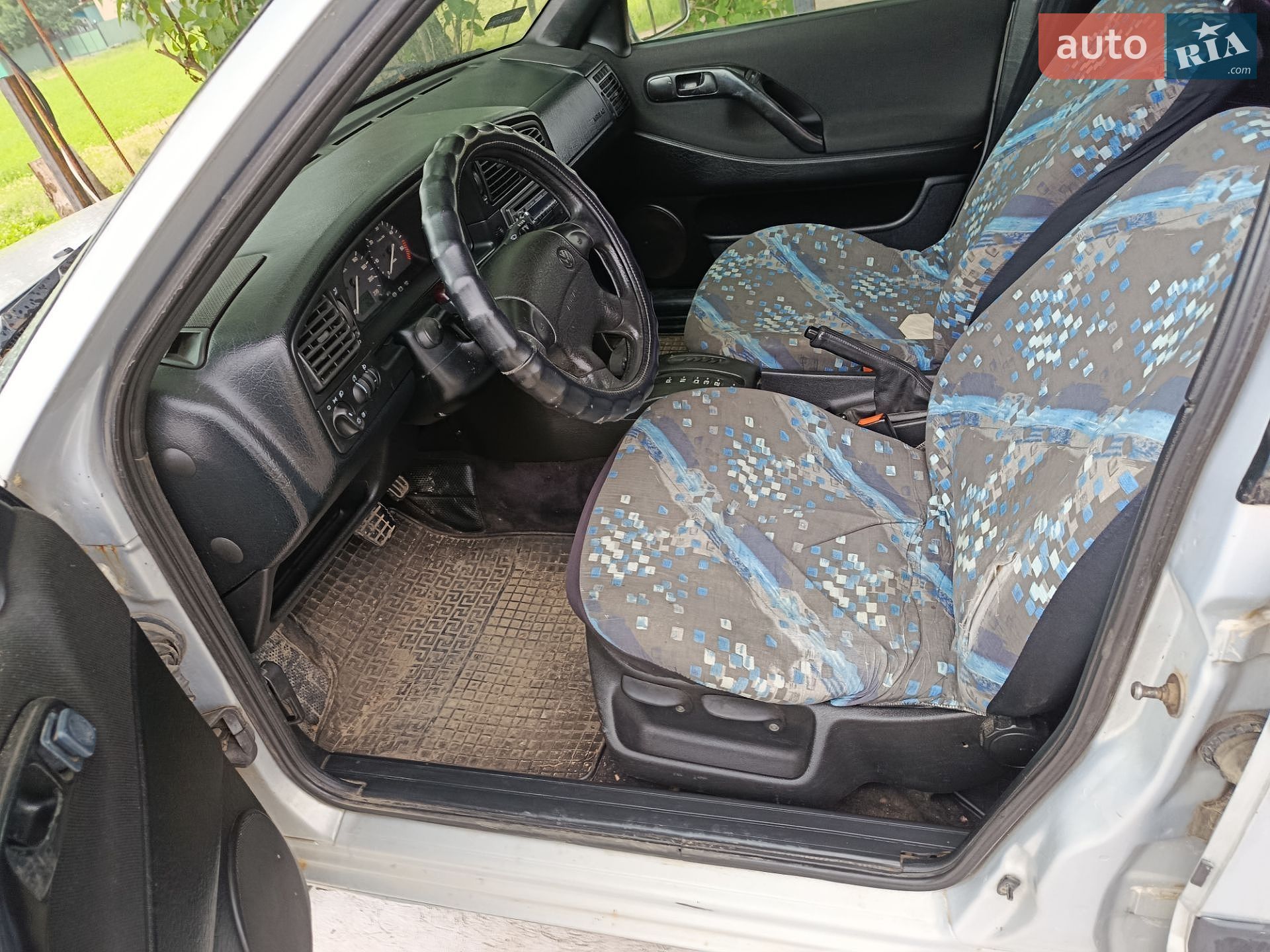 Volkswagen Passat 1996 VIN WVWZZZ3AZTE231272 фото оголошення 10 з 16