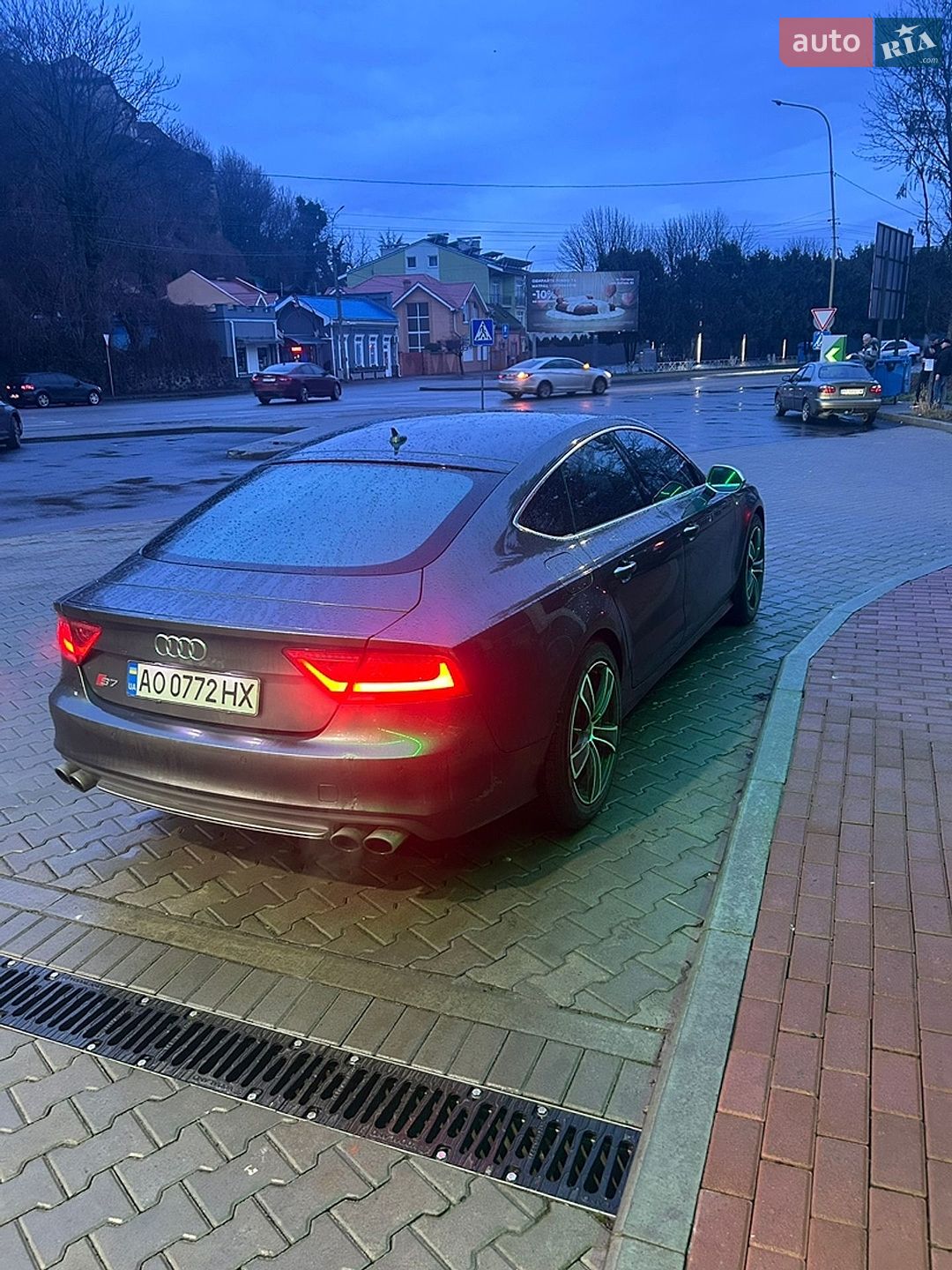Audi A7 Sportback 2011 VIN WAUZZZ4G2CN010526 фото оголошення 3 з 15