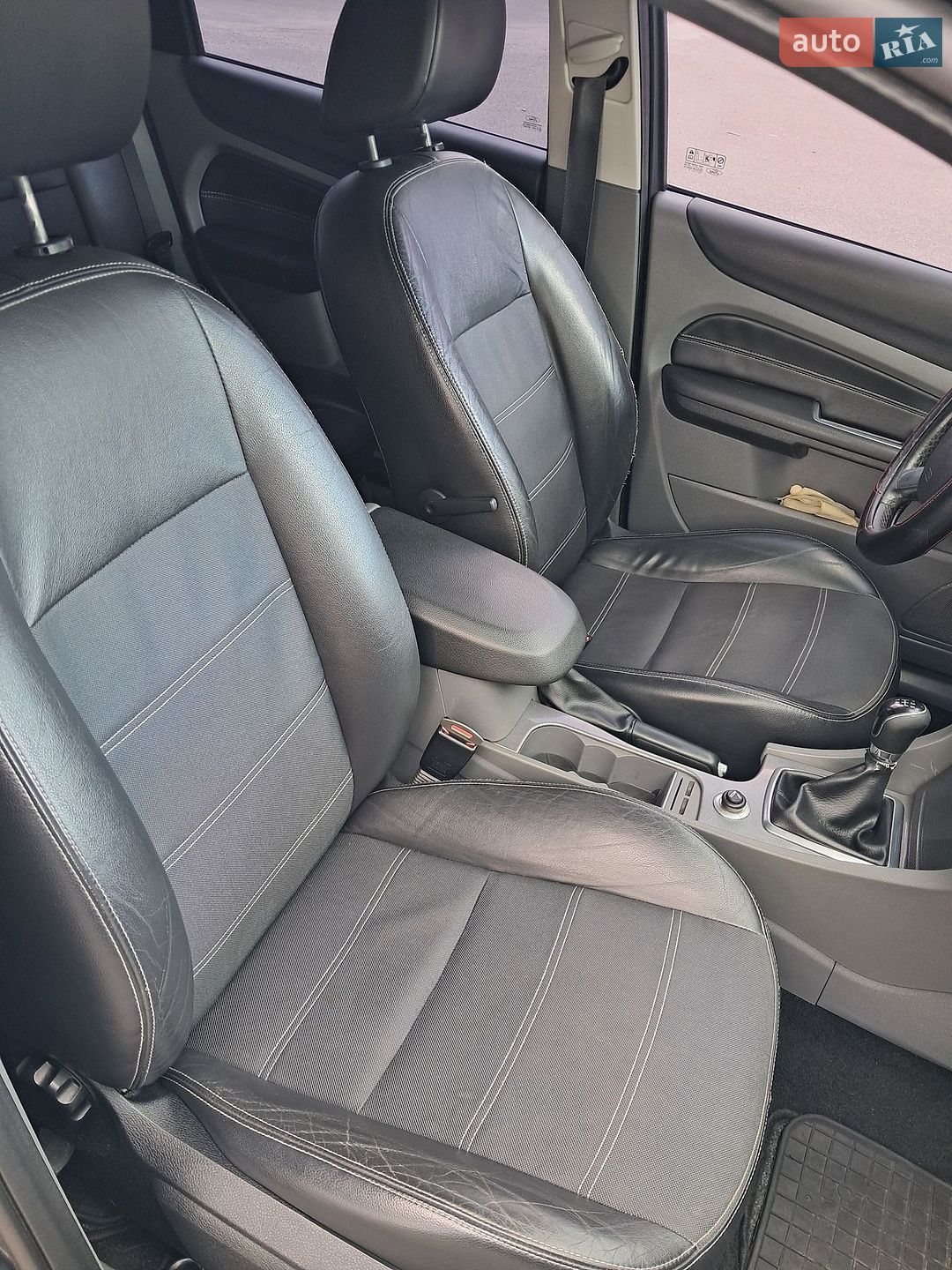 Ford Focus 2008 VIN WF0SXXGCDS8B16065 фото оголошення 18 з 27