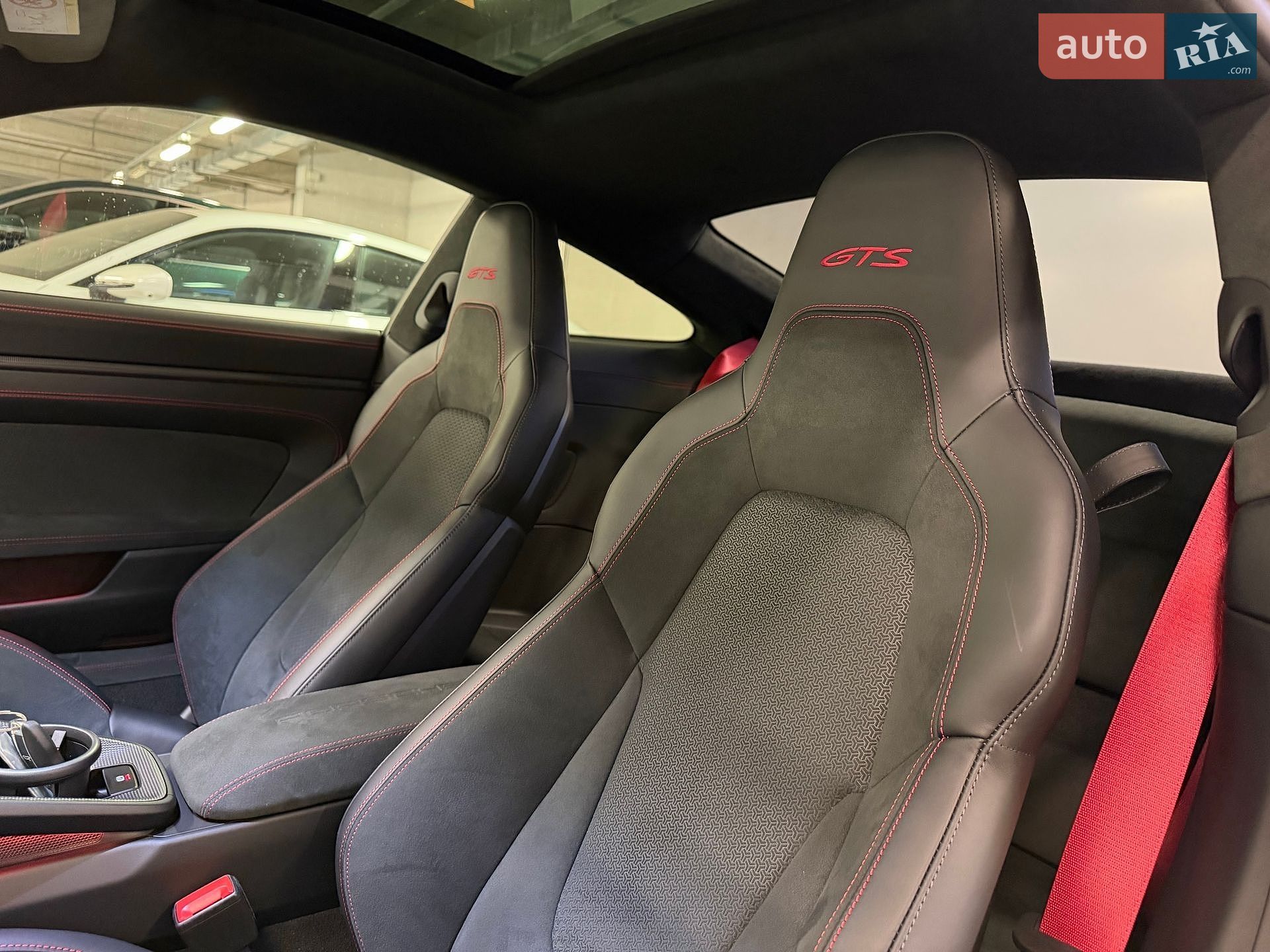 Porsche 911 2025 VIN WP0ZZZ99ZTS218115 фото оголошення 29 з 54