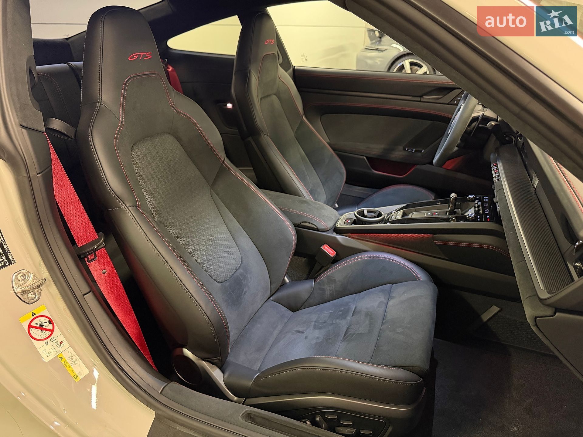 Porsche 911 2025 VIN WP0ZZZ99ZTS218115 фото оголошення 50 з 54
