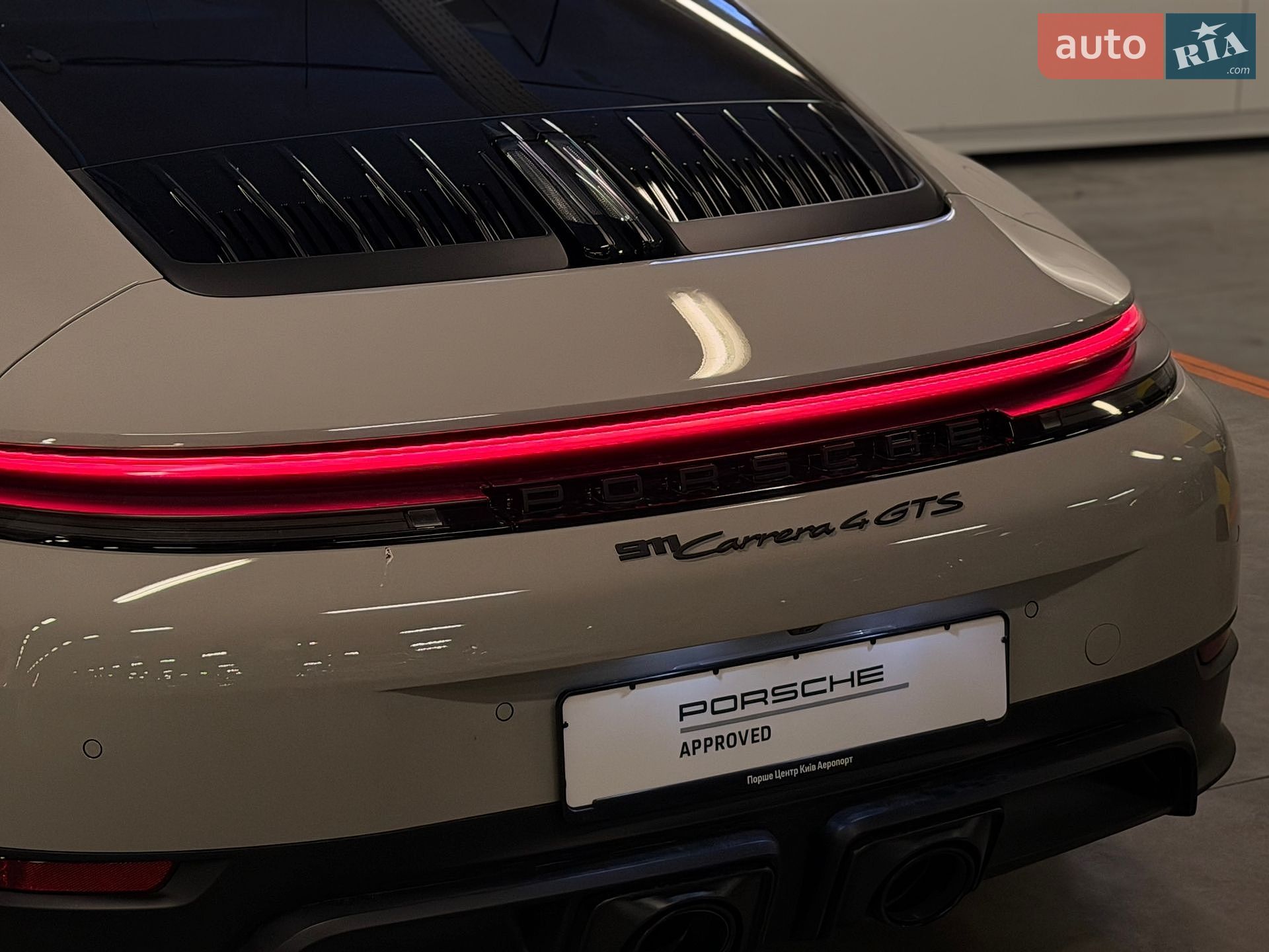 Porsche 911 2025 VIN WP0ZZZ99ZTS218115 фото оголошення 15 з 54