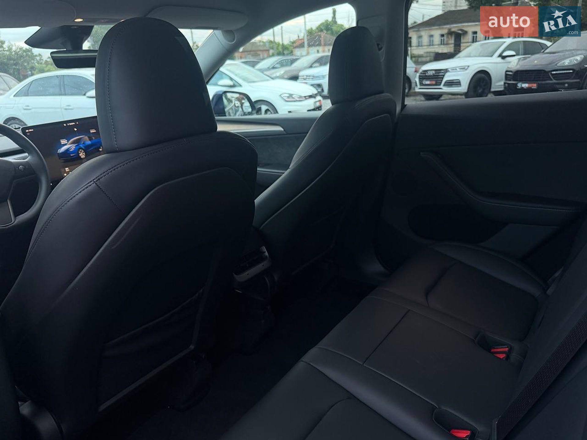 Tesla Model Y 2024 VIN 7SAYGDEE6RA226097 фото оголошення 19 з 32