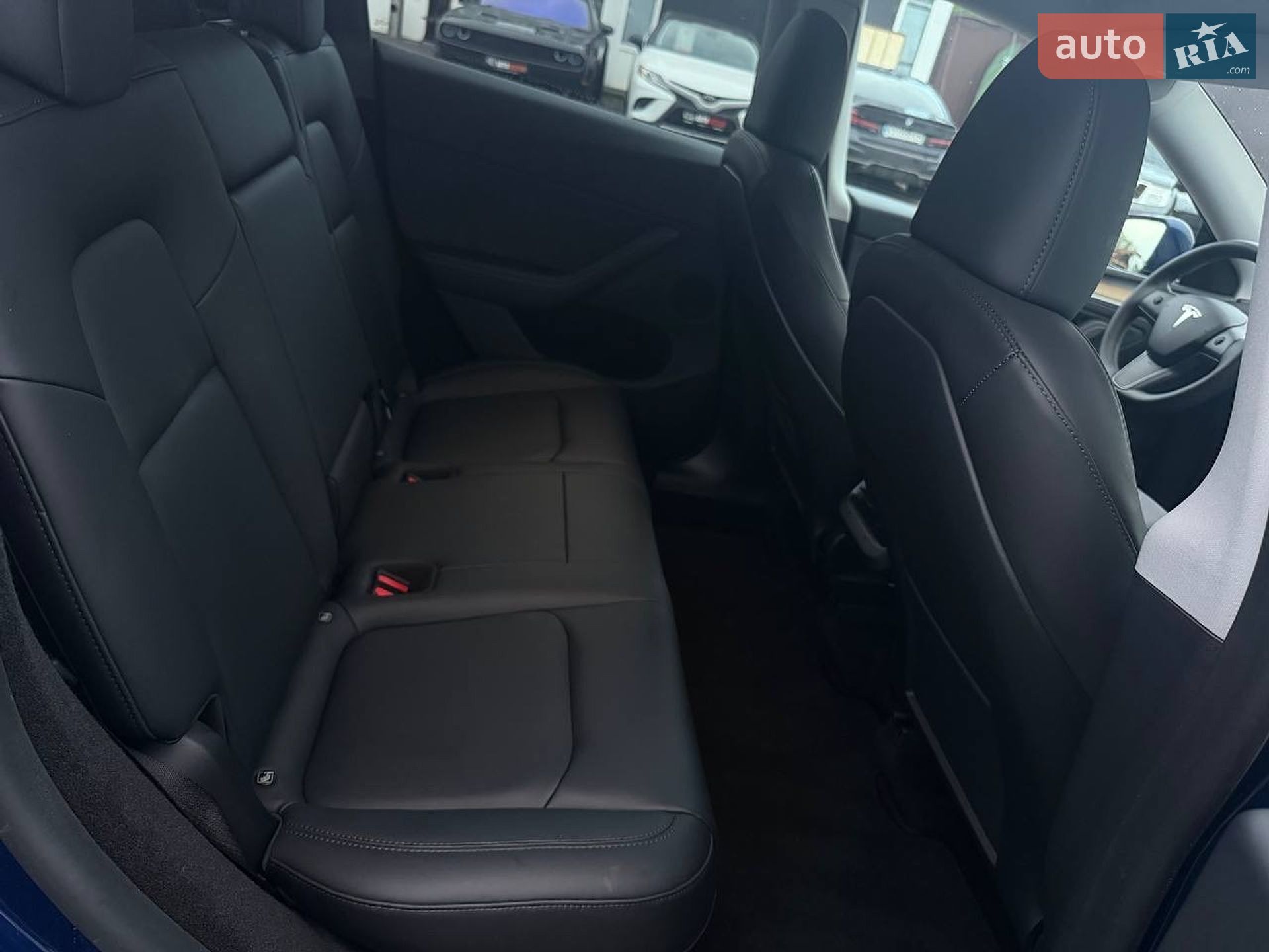 Tesla Model Y 2024 VIN 7SAYGDEE6RA226097 фото оголошення 27 з 32