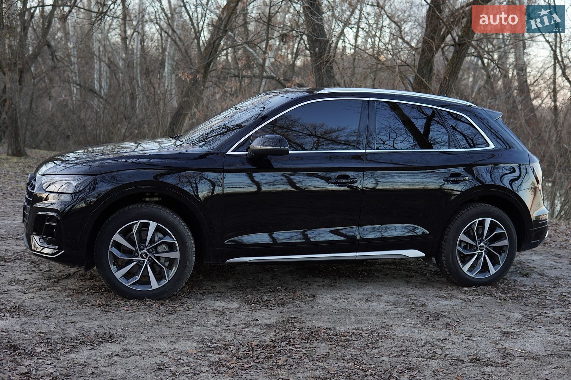 Audi Q5 2022 VIN WA1EAAFY1N2137413 фото оголошення 9 з 10