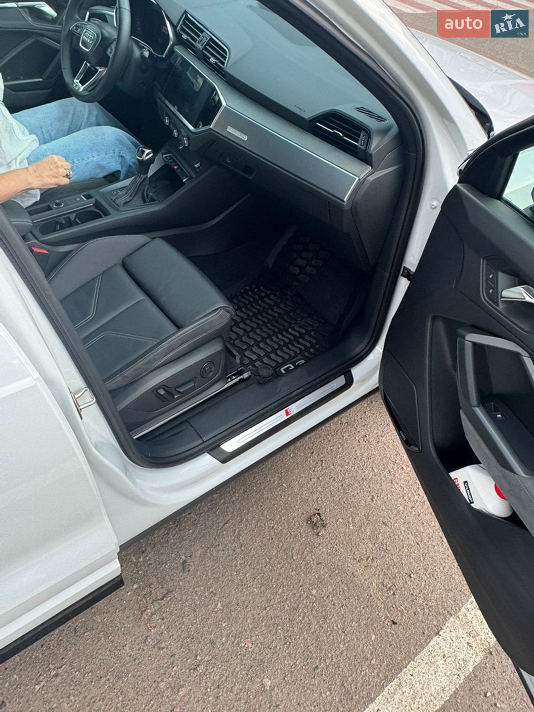 Audi Q3 2022 VIN WA1FECF36P1028320 фото оголошення 12 з 27