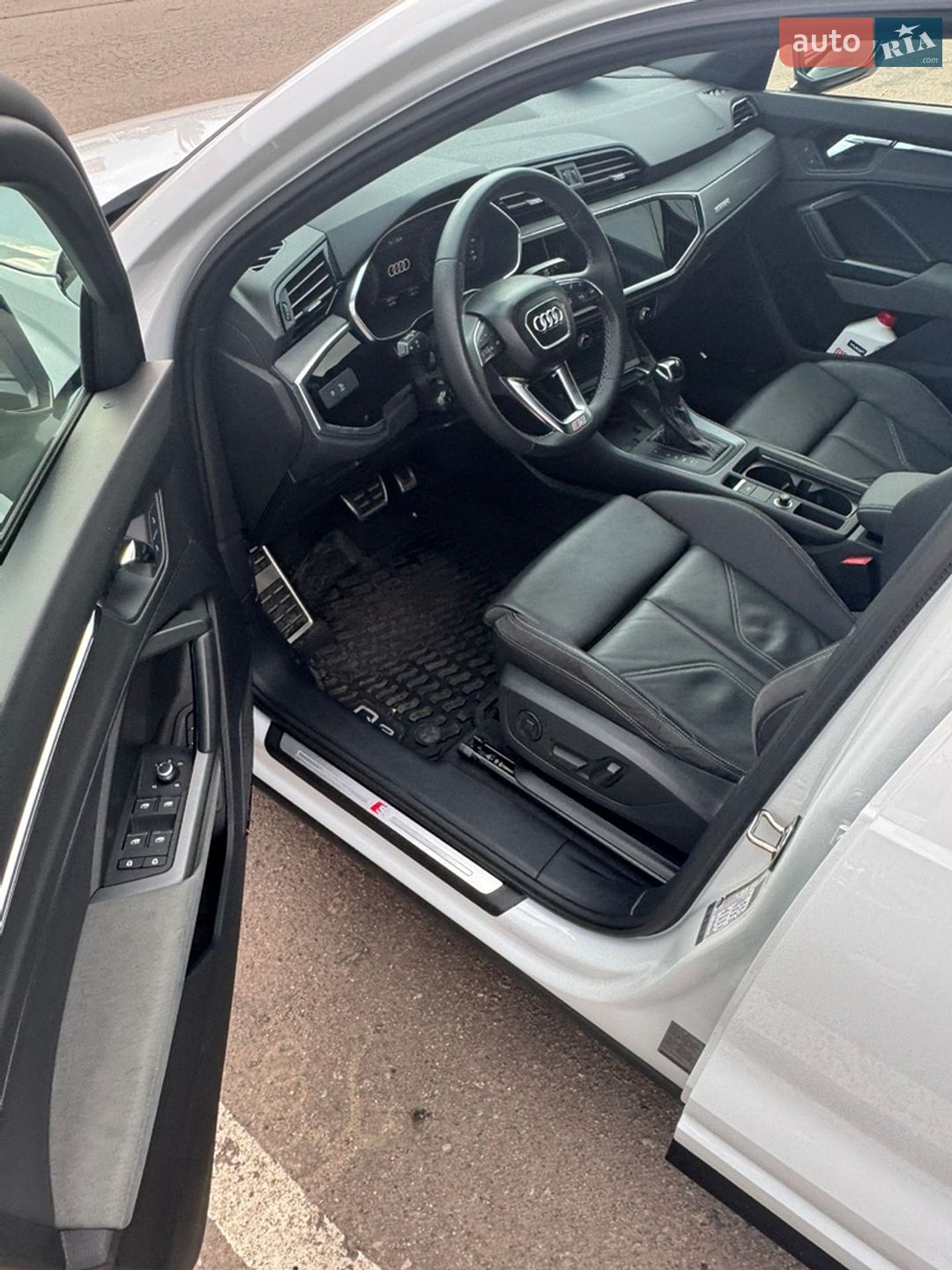 Audi Q3 2022 VIN WA1FECF36P1028320 фото оголошення 14 з 27