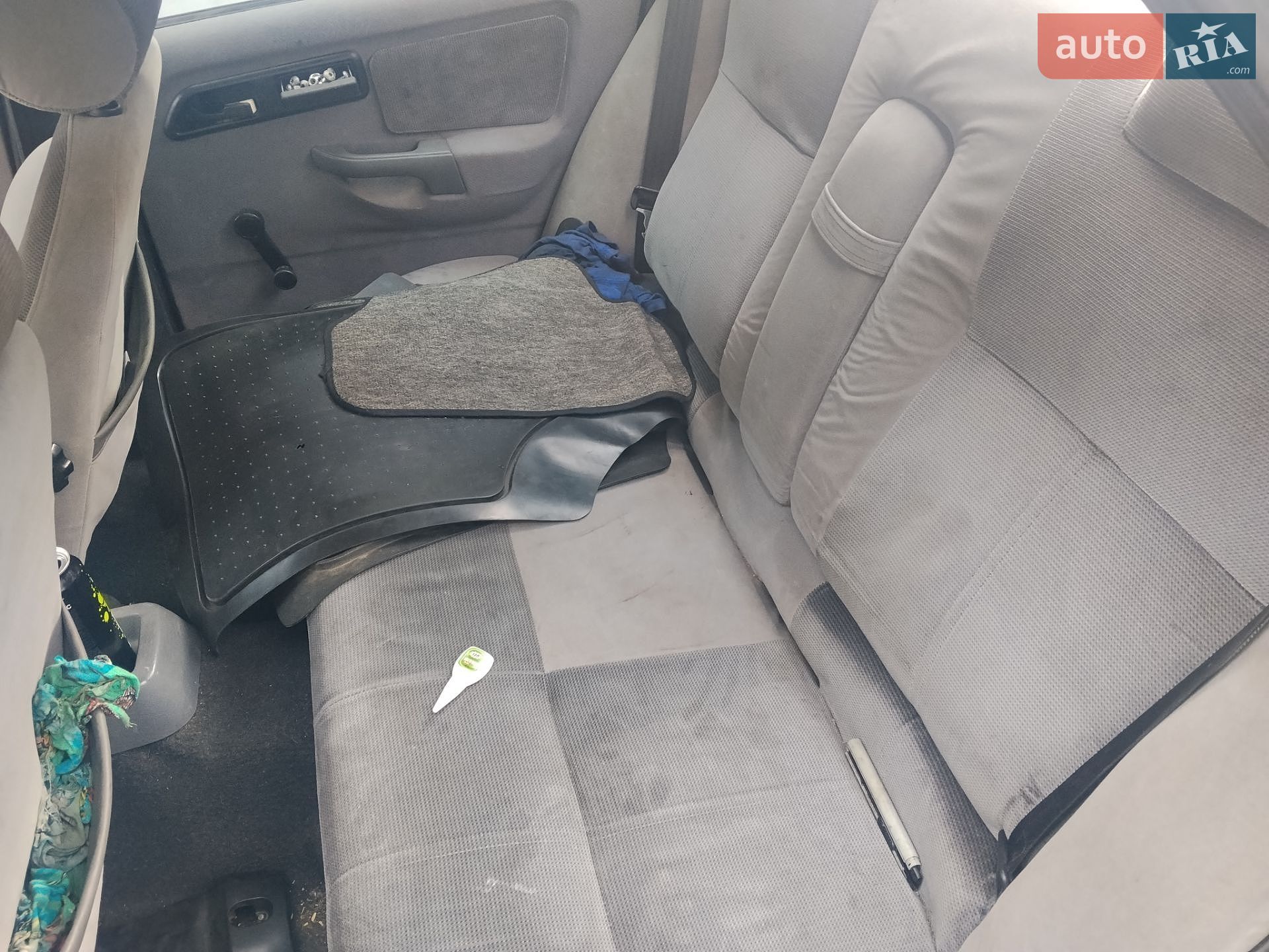 Ford Sierra 1990 VIN WF0FXXGBBFLL08370 фото оголошення 2 з 6