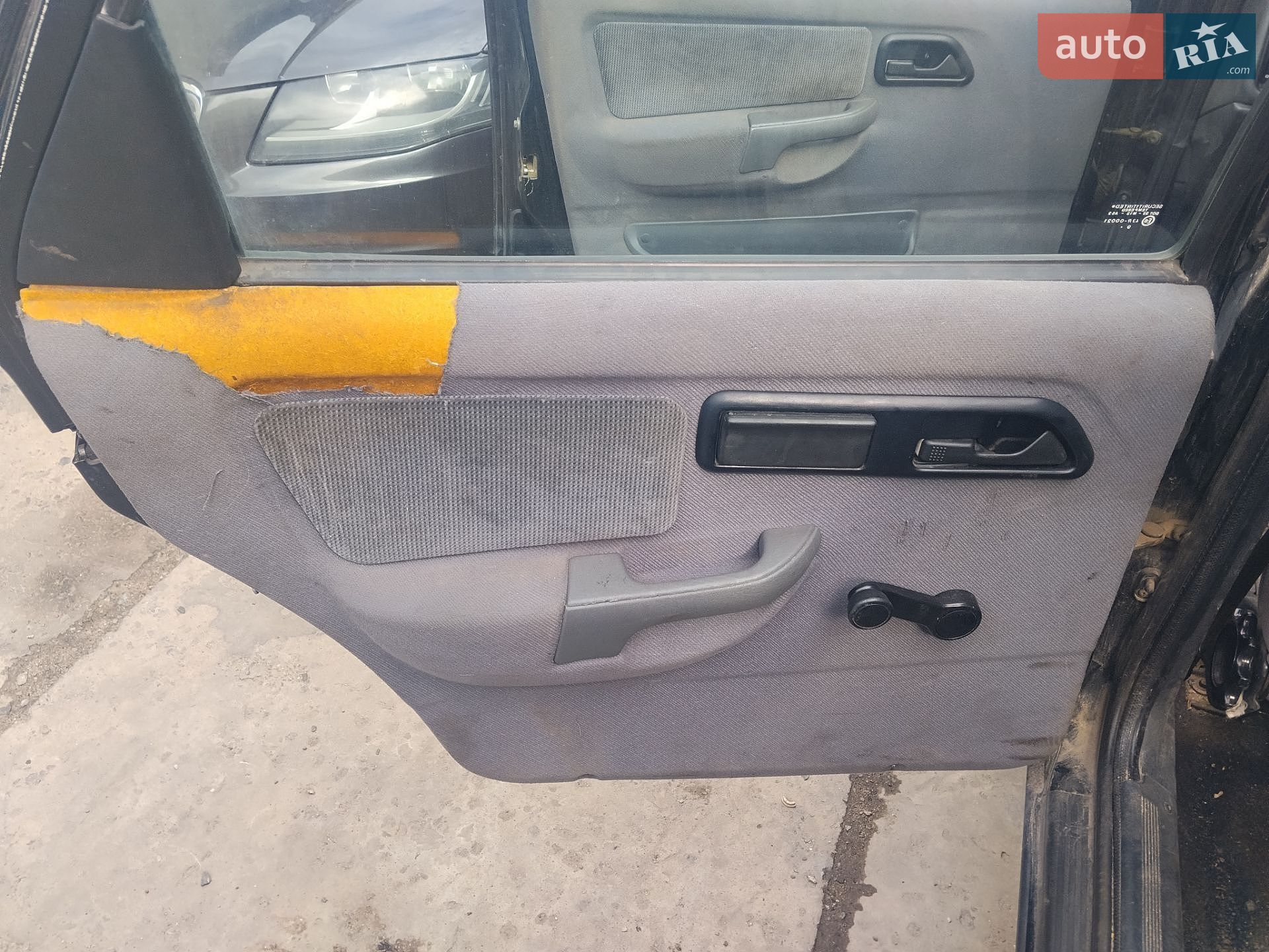 Ford Sierra 1990 VIN WF0FXXGBBFLL08370 фото оголошення 5 з 6