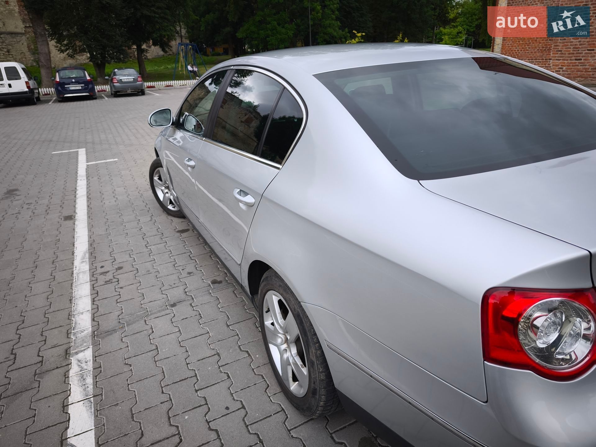 Volkswagen Passat 2005 VIN WVWZZZ3CZ6P001462 фото оголошення 13 з 37