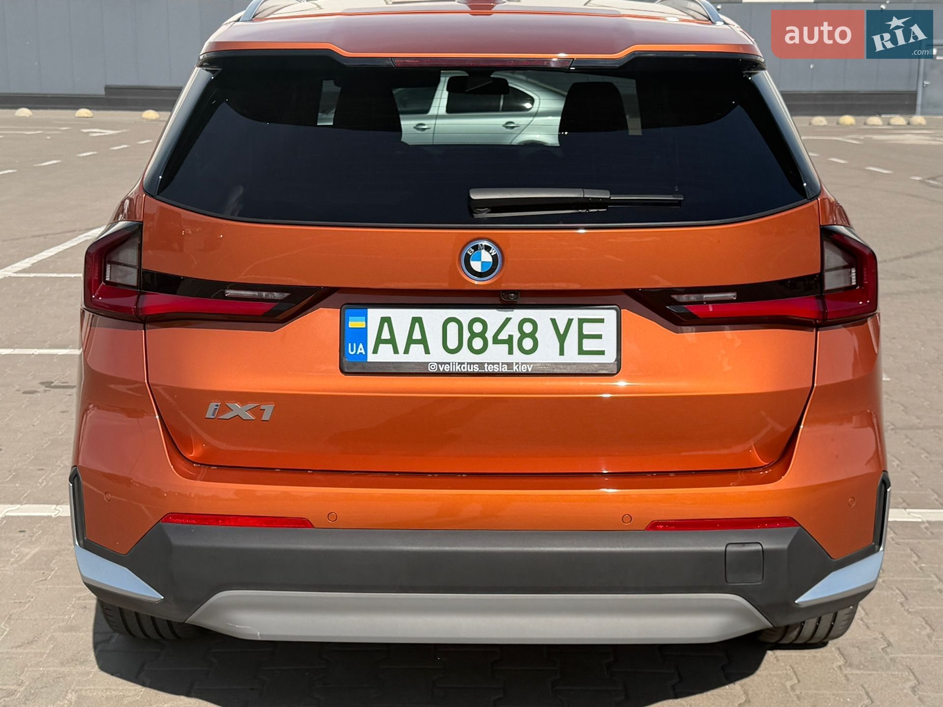 BMW iX1 2024 VIN WBY71EG0105Z04813 фото оголошення 8 з 18